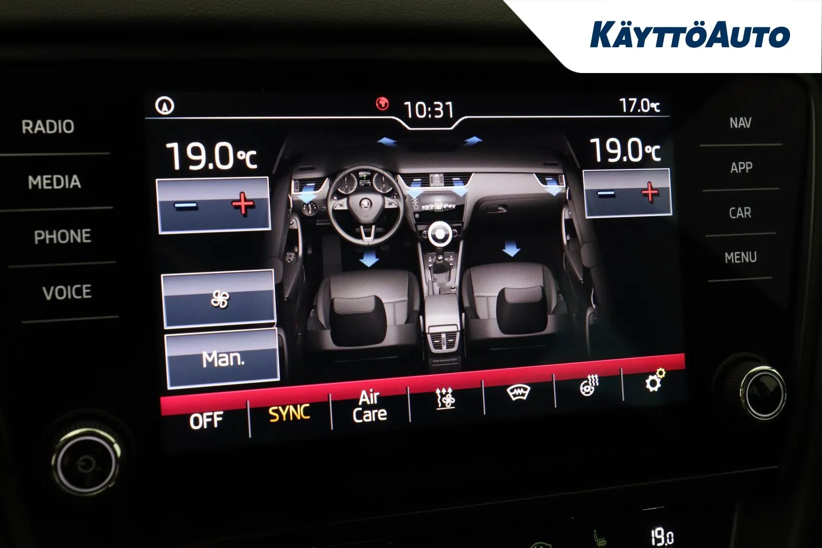 SKODA Octavia OZP-999 carousel image