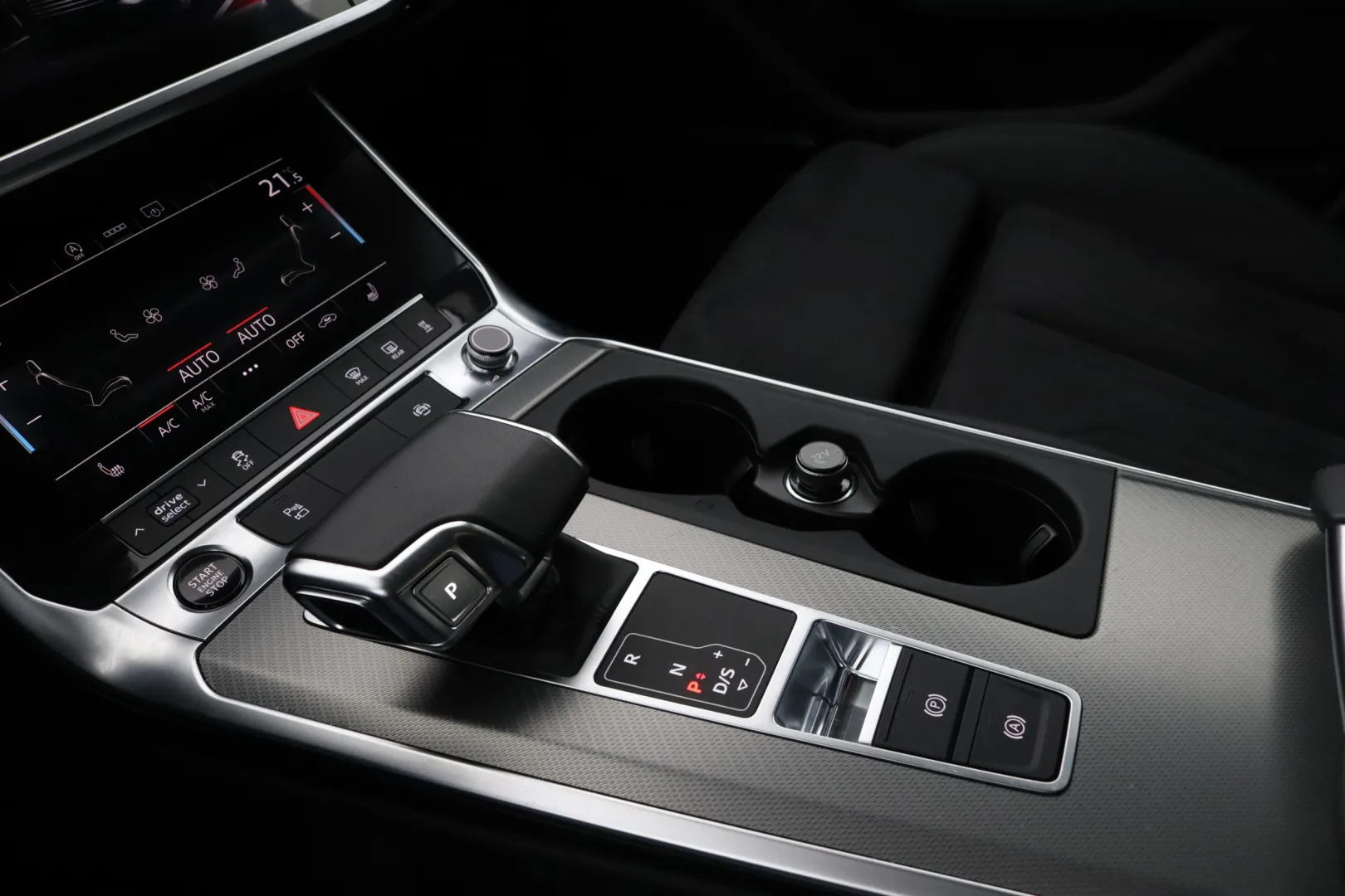 Audi A6 EUH-870 carousel image