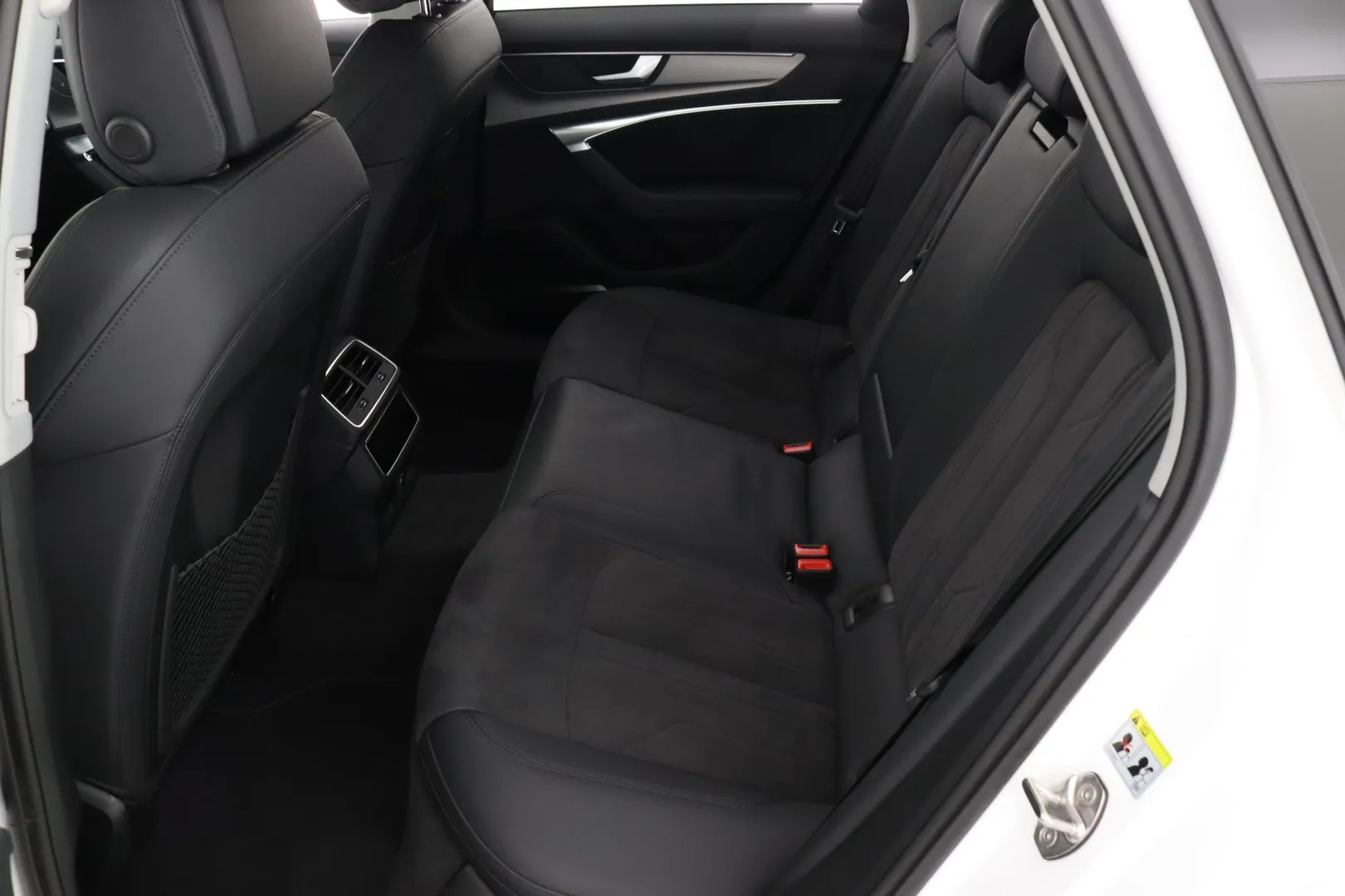 Audi A6 EUH-870 carousel image