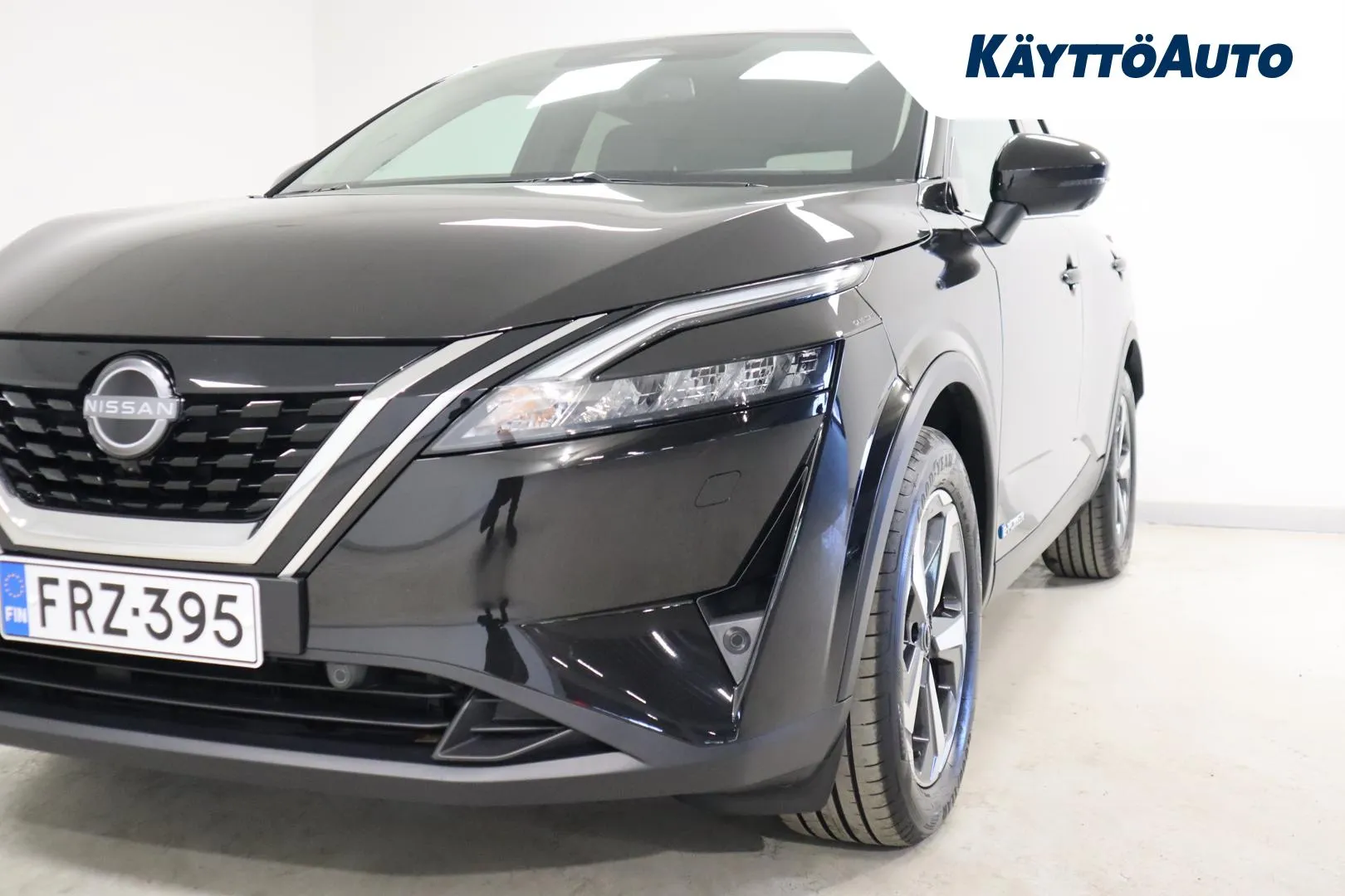 NISSAN Qashqai FRZ-395 carousel image