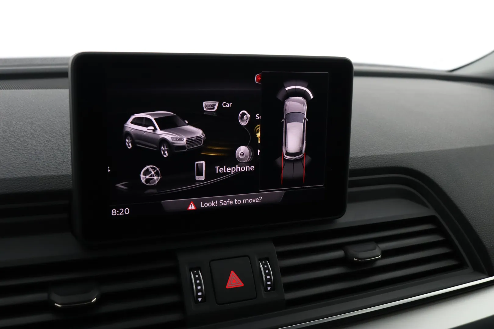 AUDI Q5 LOH-104 carousel image