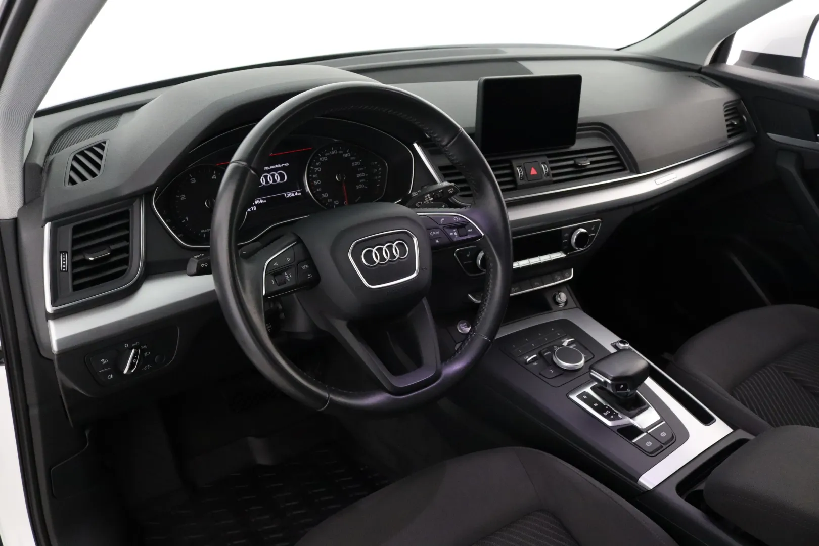 AUDI Q5 LOH-104 carousel image