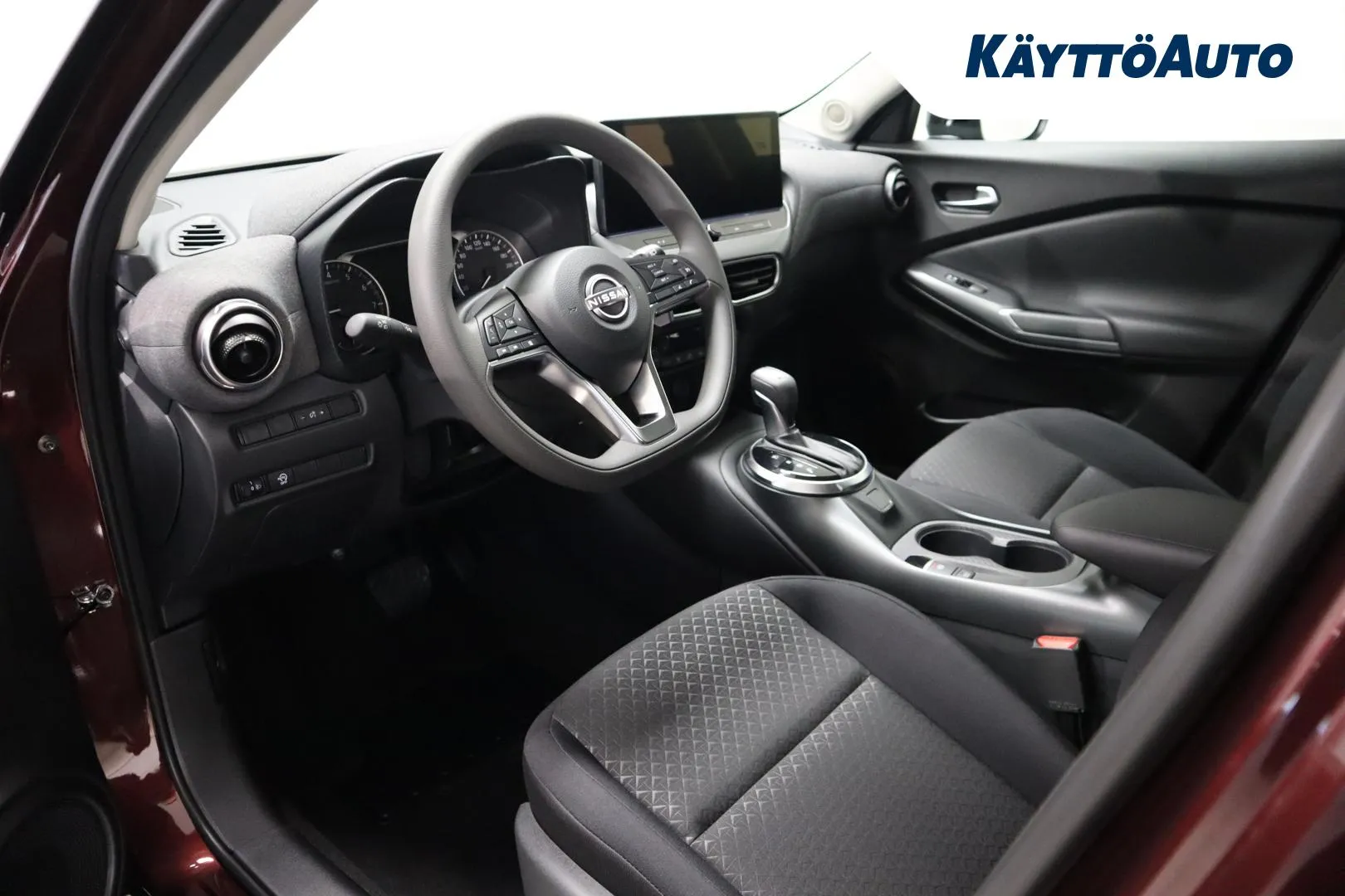 Nissan Juke SZJ-130 carousel image