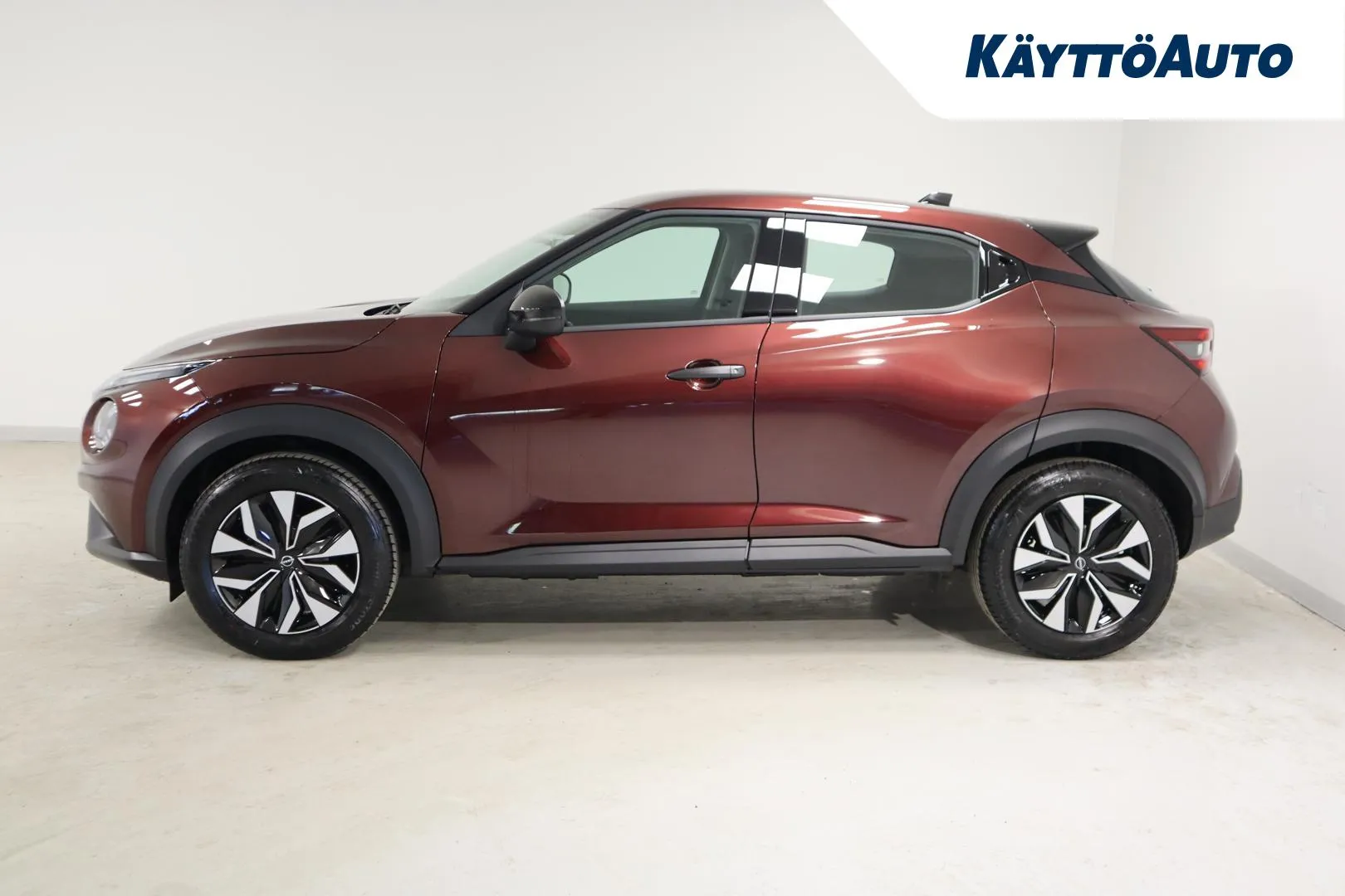 Nissan Juke SZJ-130 carousel image