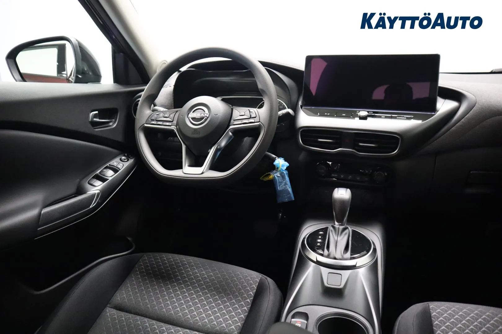 Nissan Juke SZJ-130 carousel image