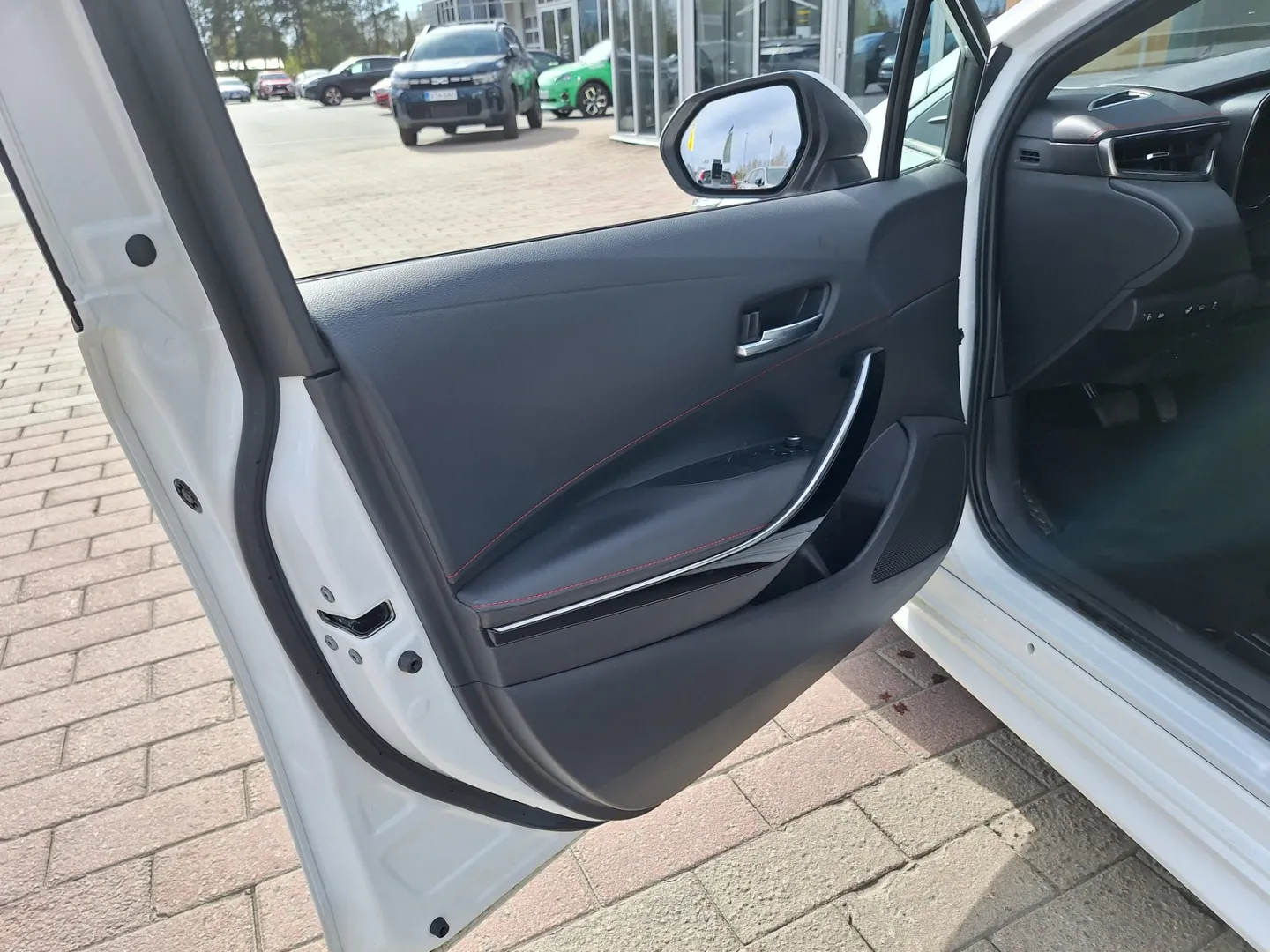 Toyota Corolla CNB-392 carousel image