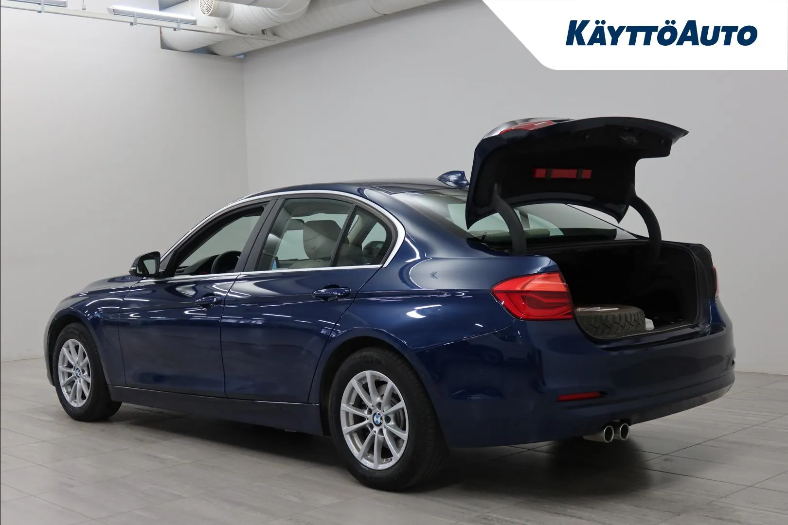 BMW 320 XOL-195 carousel image