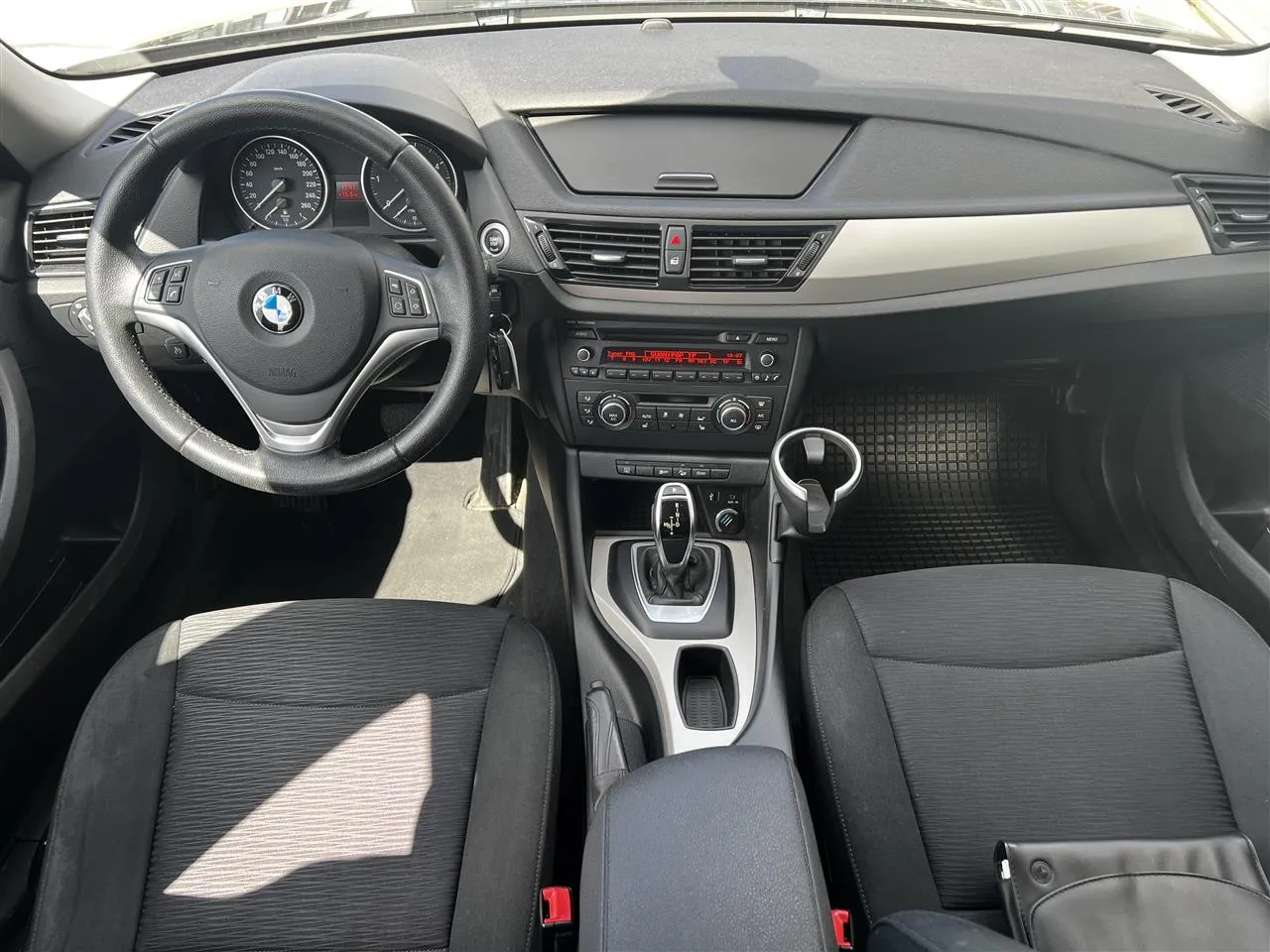 BMW X1 TZN-839 carousel image