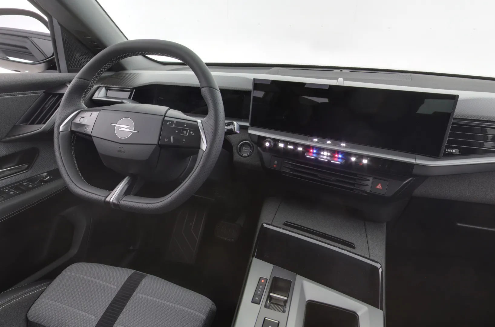 Opel Grandland NOA-196 carousel image