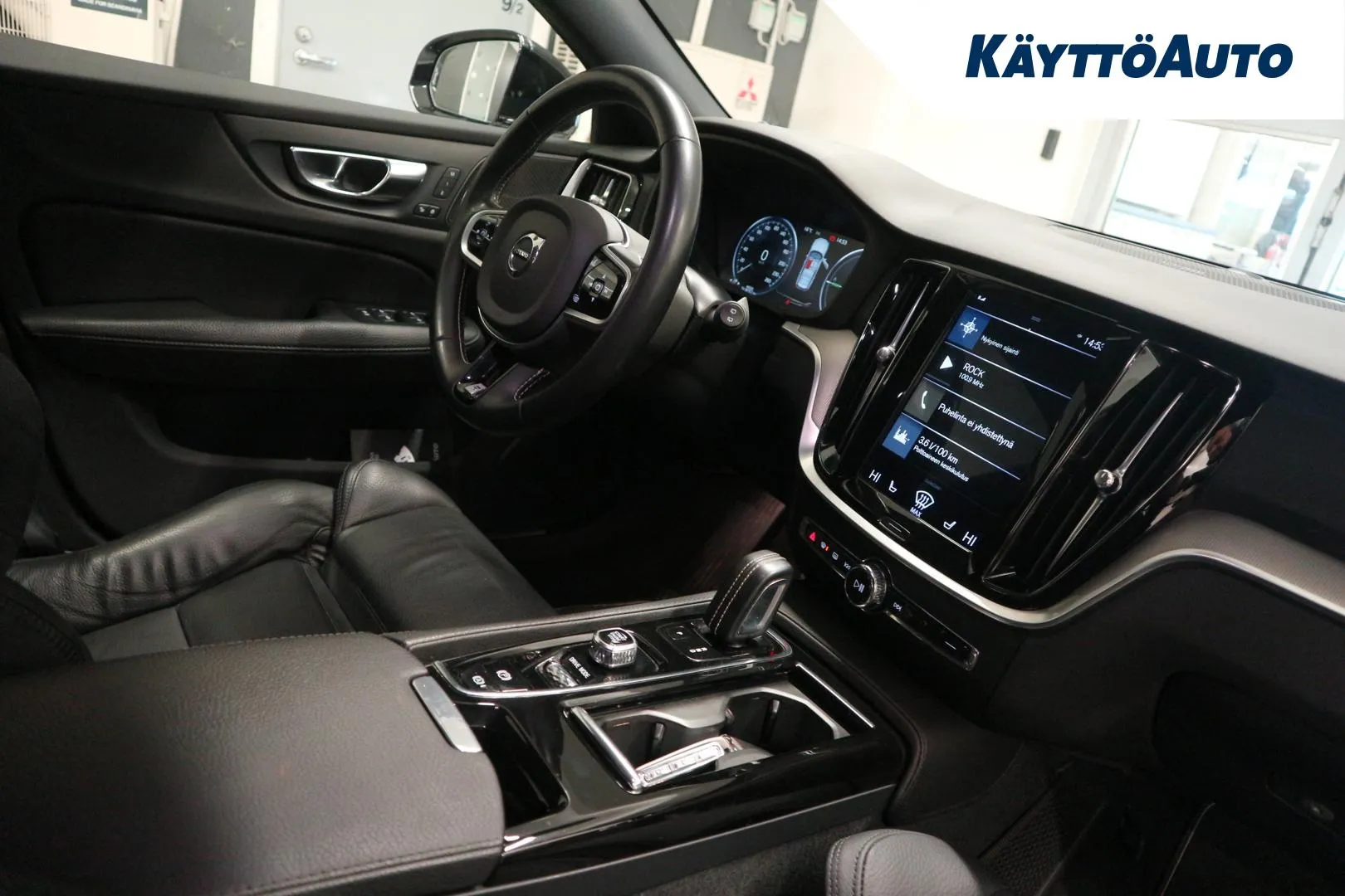 VOLVO V60 JME-623 carousel image