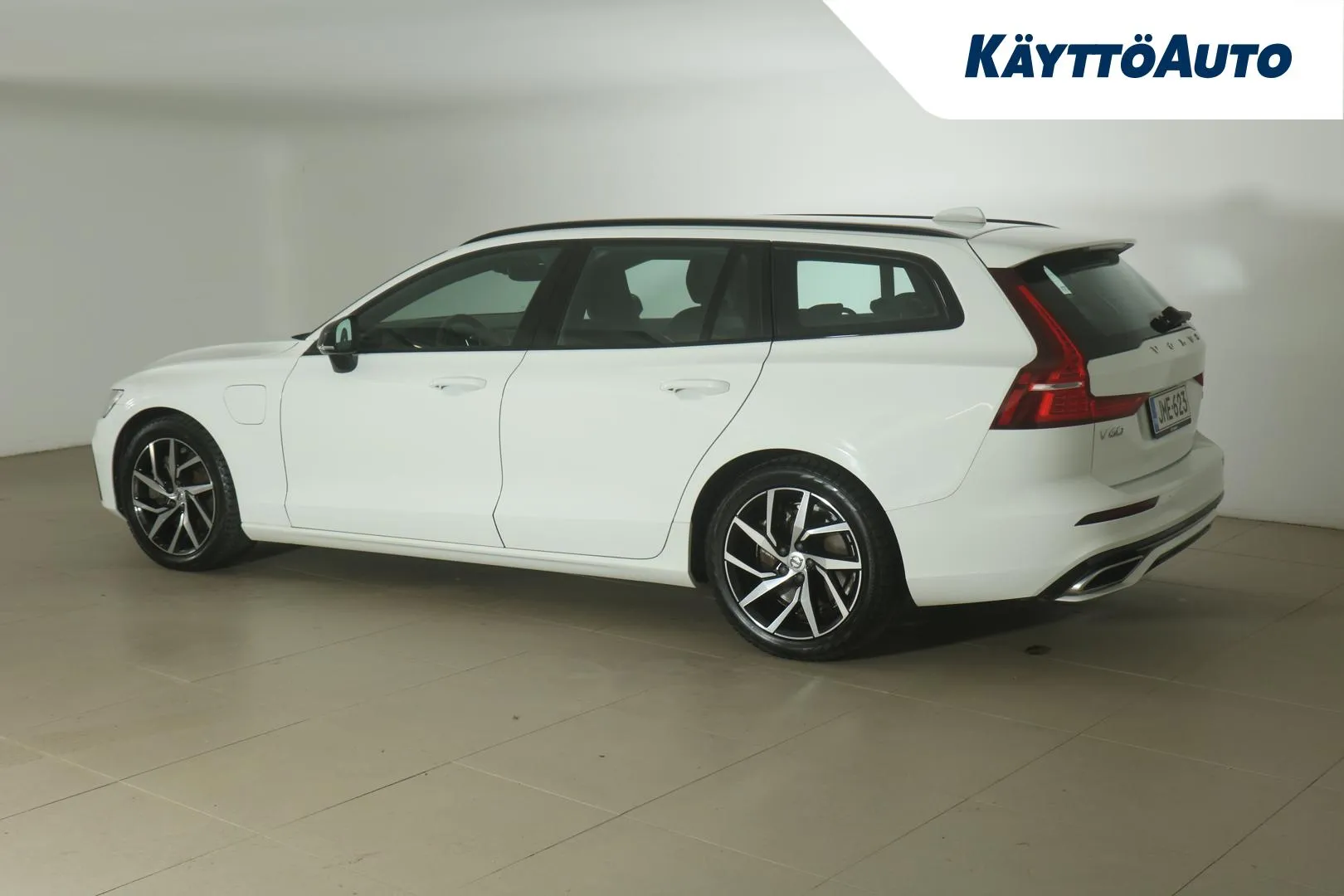 VOLVO V60 JME-623 carousel image