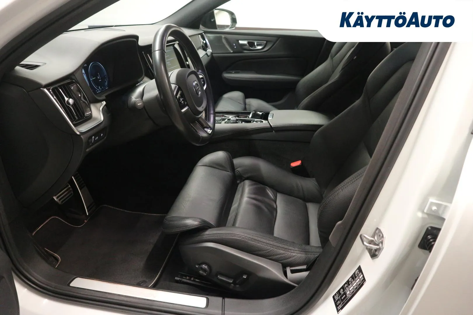 VOLVO V60 JME-623 carousel image