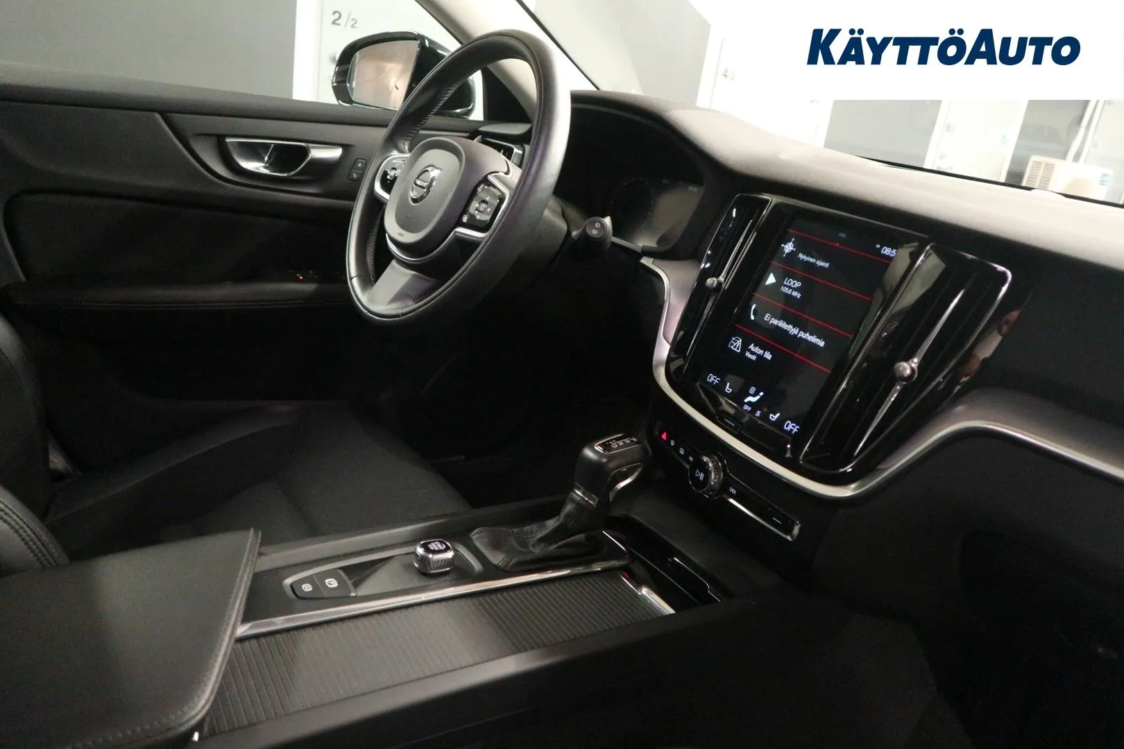 VOLVO V60 RTV-790 carousel image