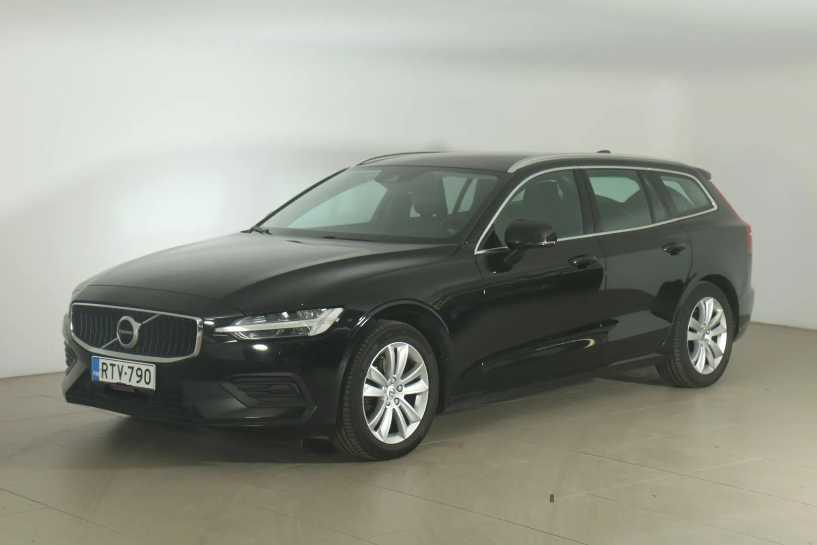 VOLVO V60 RTV-790 carousel image
