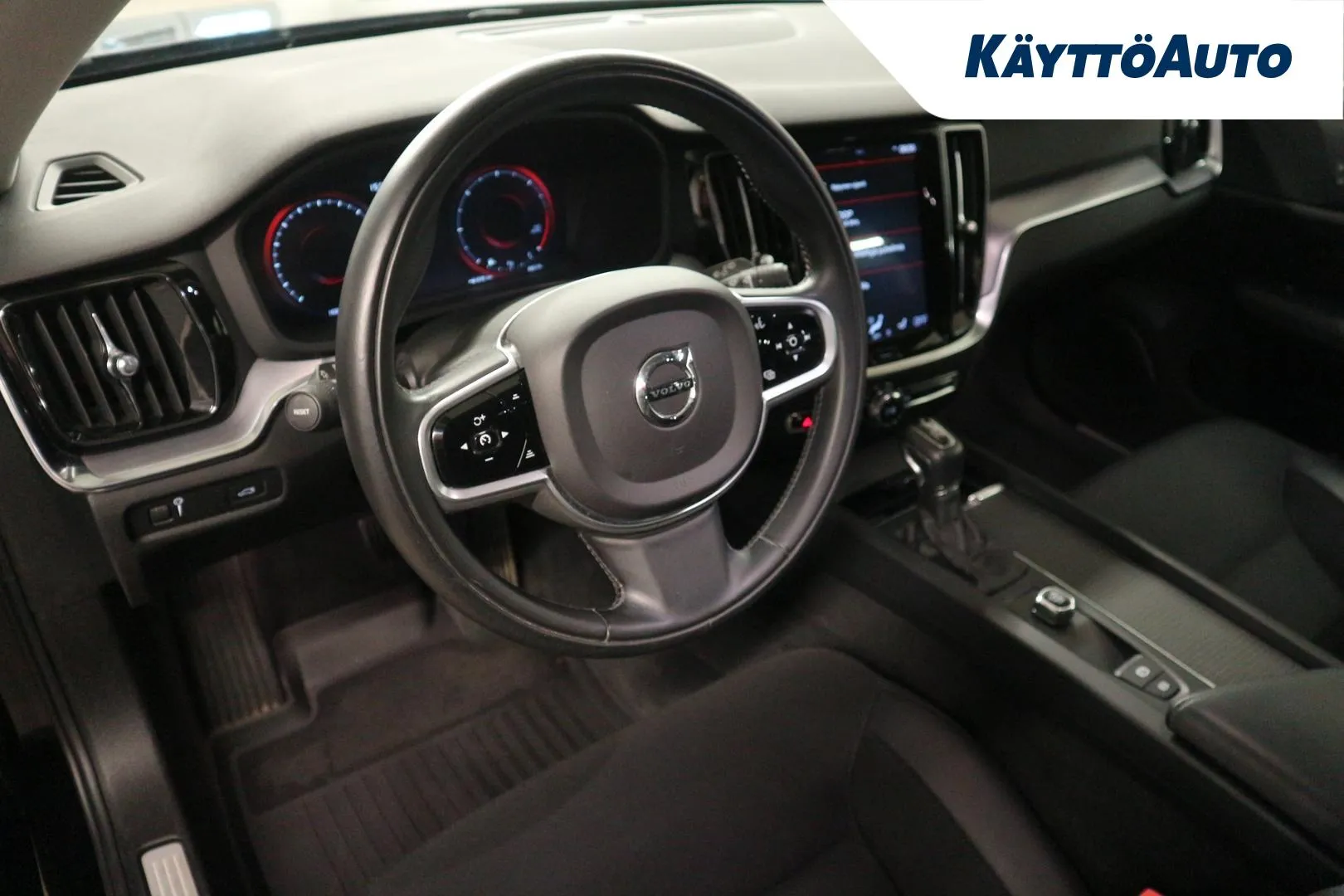 VOLVO V60 RTV-790 carousel image