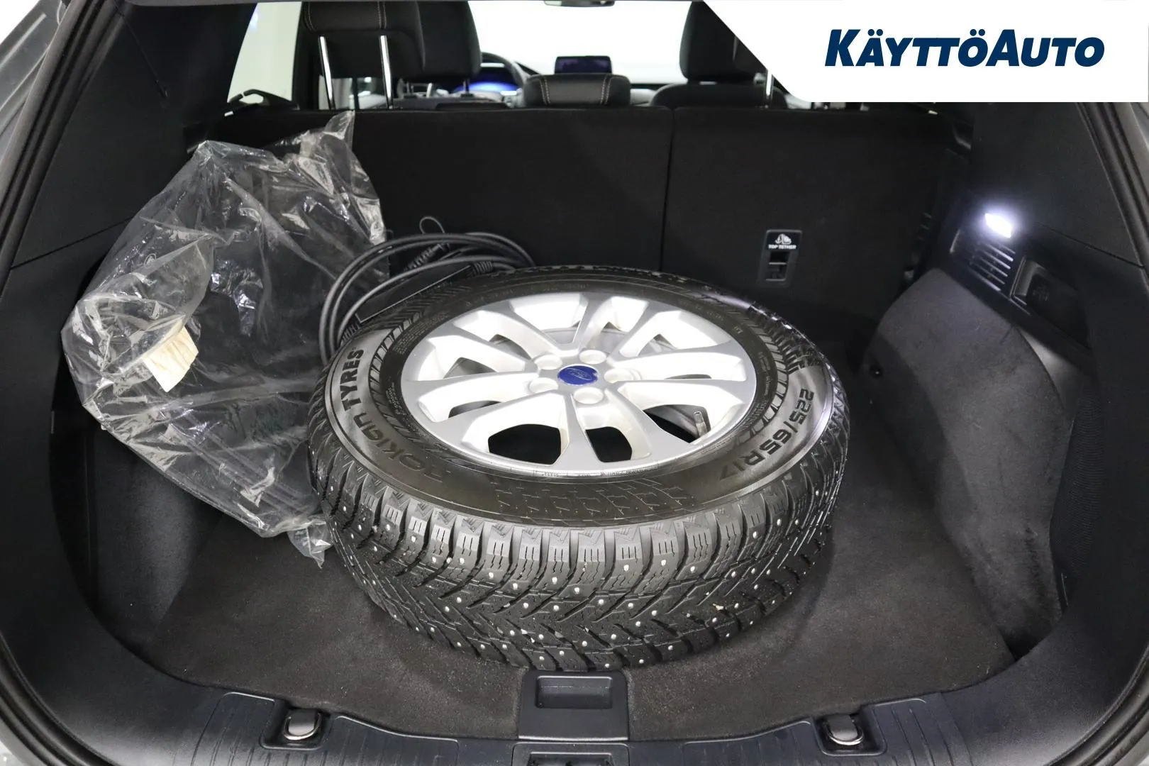 FORD Kuga MZF-730 carousel image