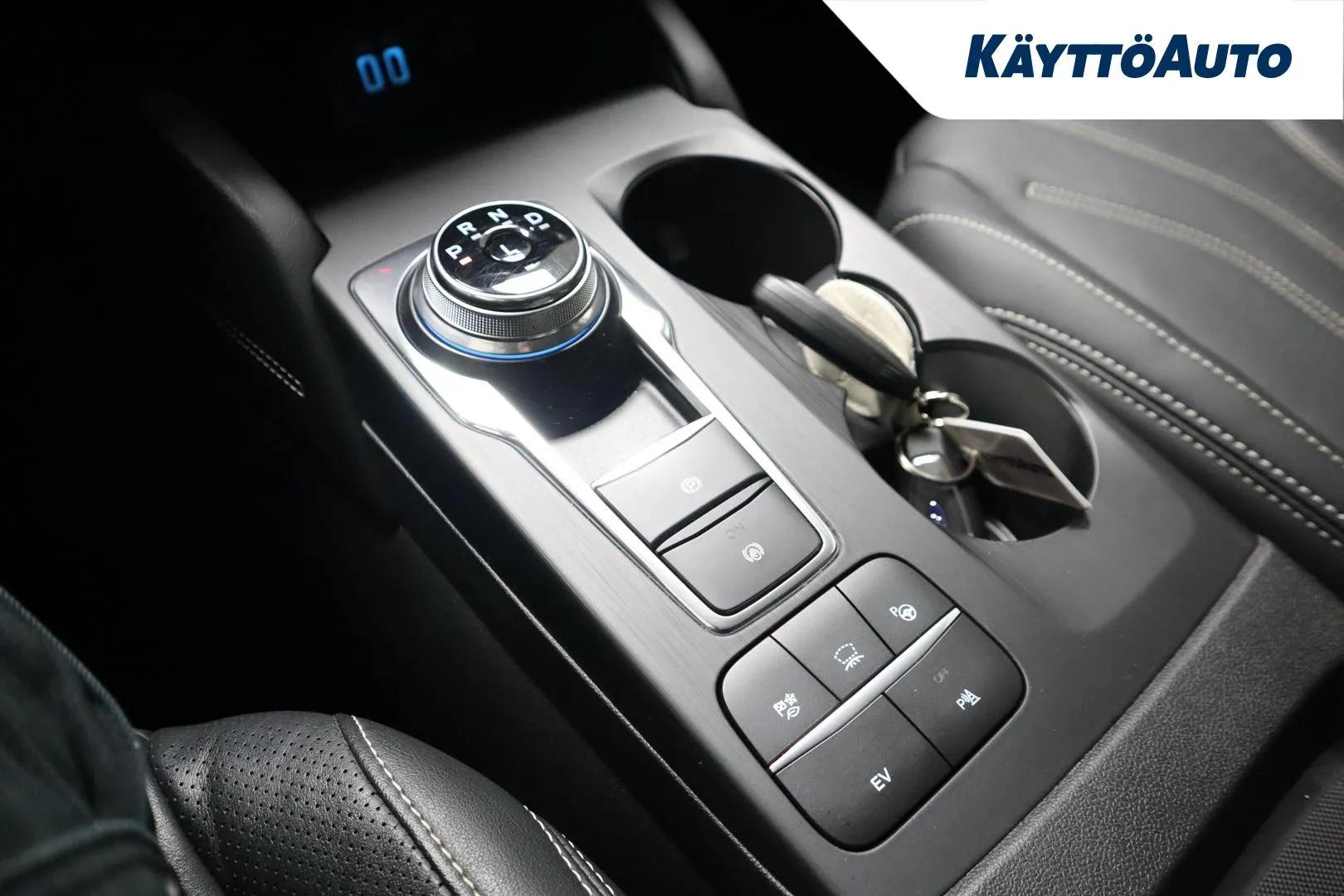 FORD Kuga MZF-730 carousel image