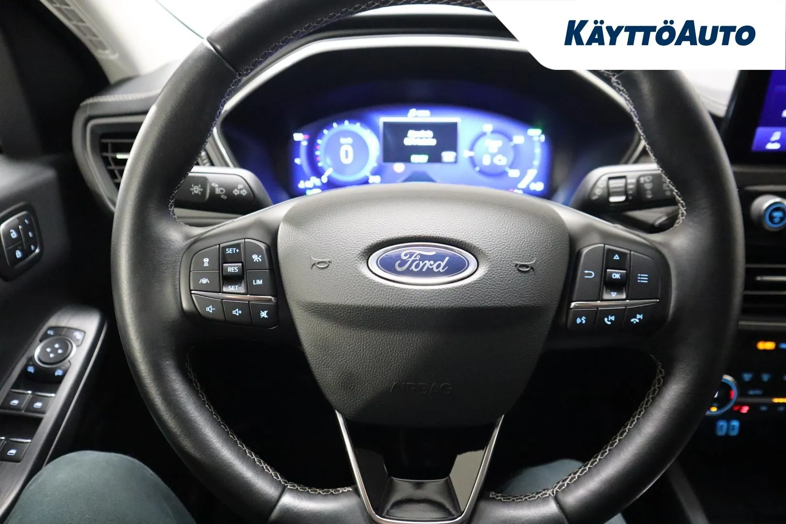 FORD Kuga MZF-730 carousel image