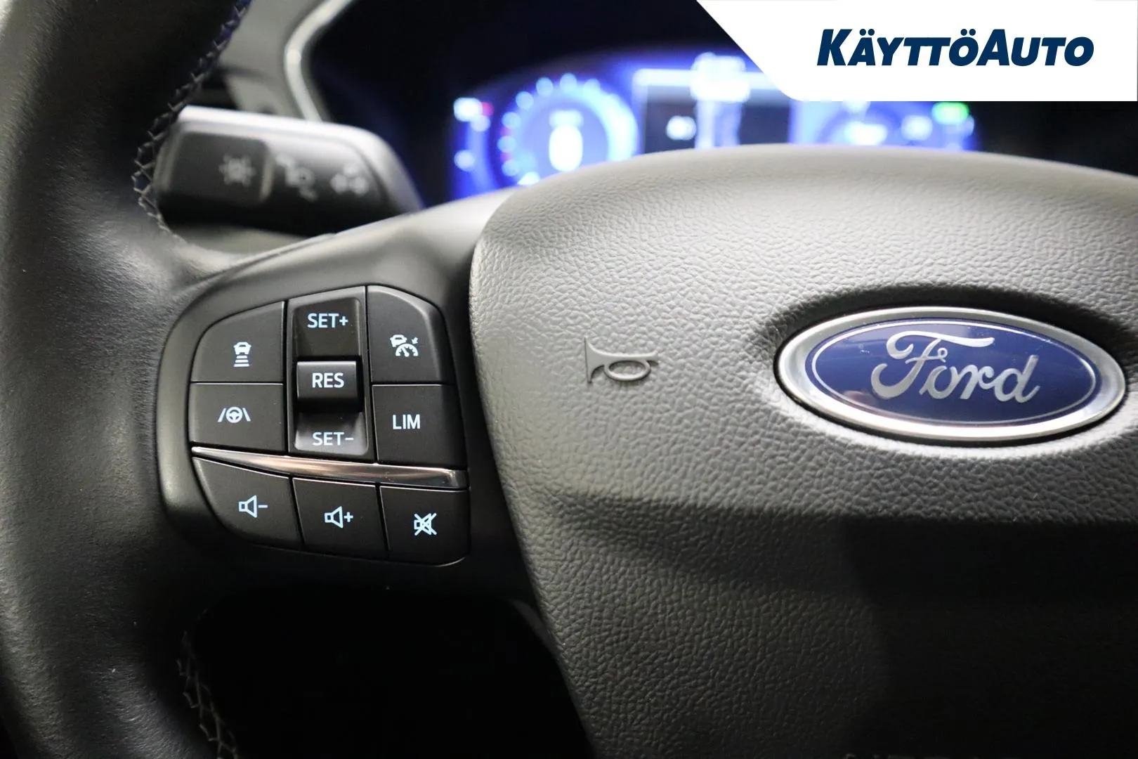 FORD Kuga MZF-730 carousel image