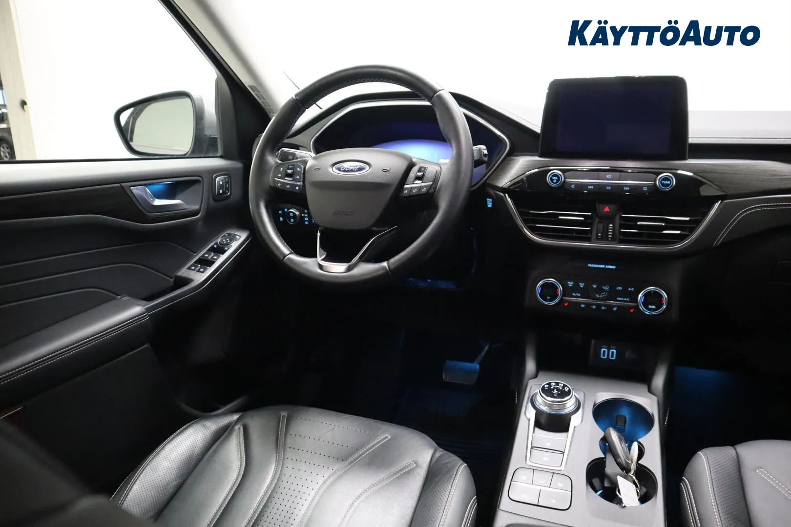 FORD Kuga MZF-730 carousel image