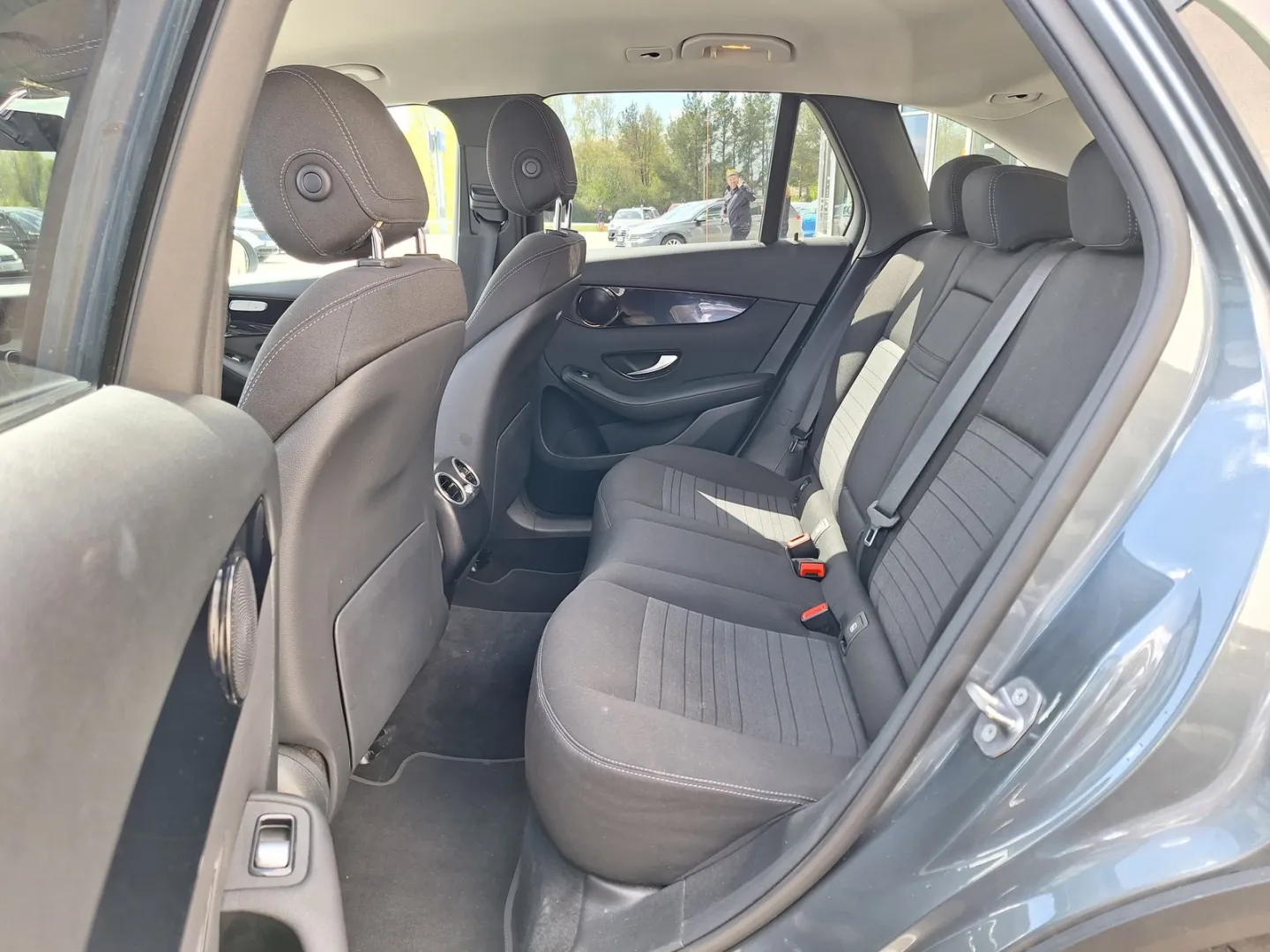 Mercedes-Benz GLC SZA-876 carousel image