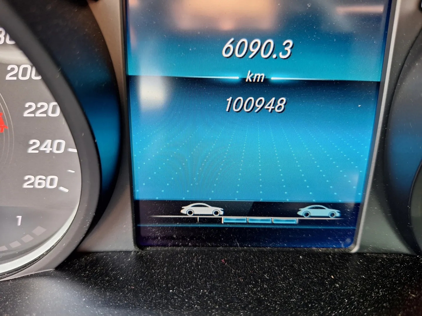 Mercedes-Benz GLC SZA-876 carousel image