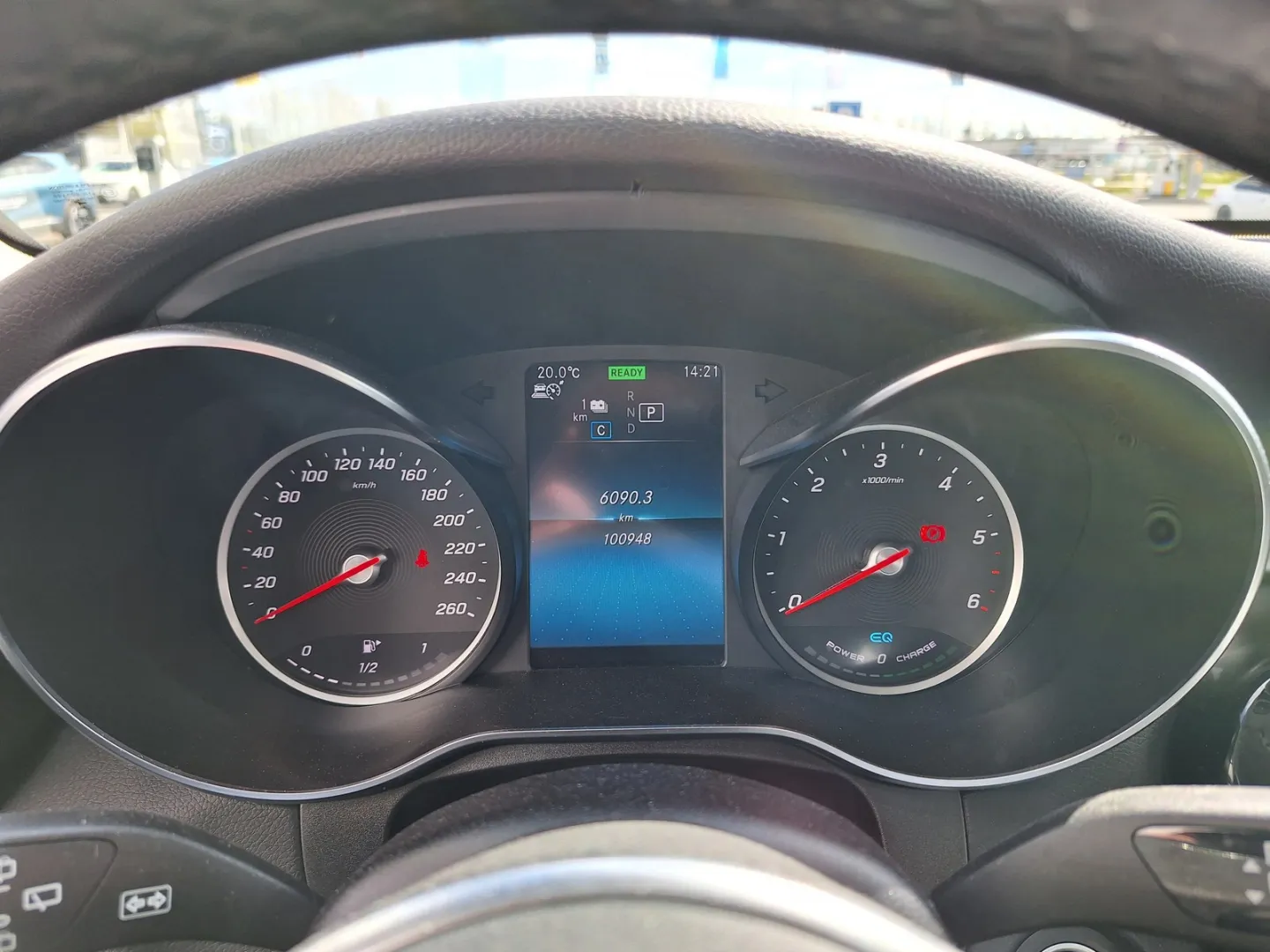 Mercedes-Benz GLC SZA-876 carousel image