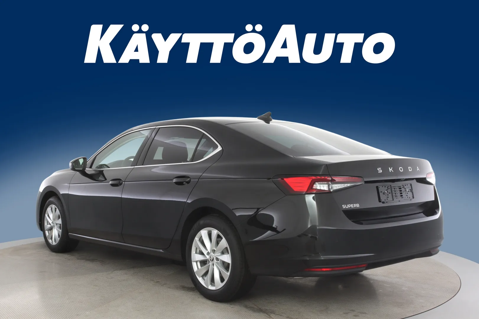 Skoda Superb IRT-897 carousel image