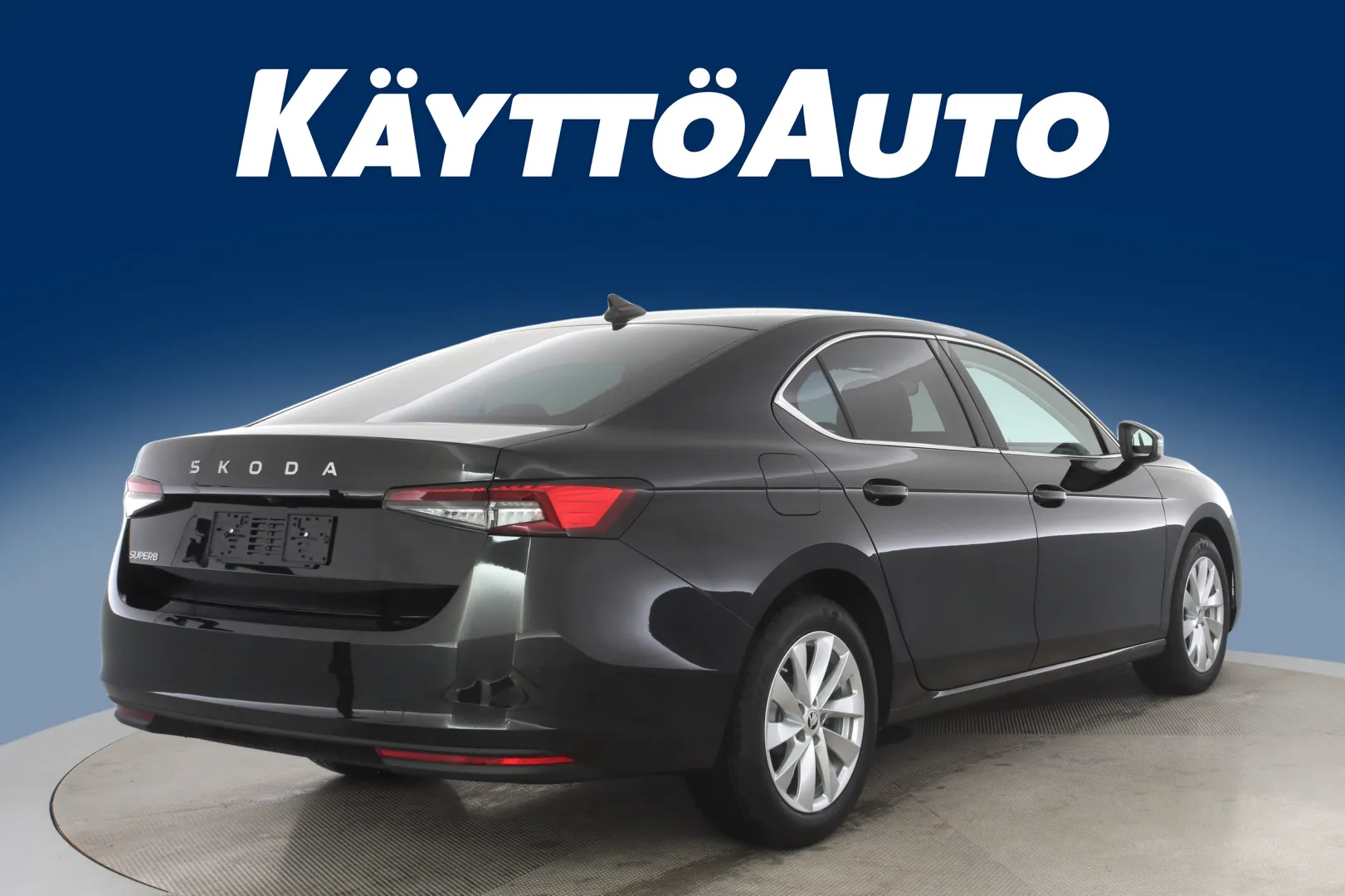 Skoda Superb IRT-897 carousel image