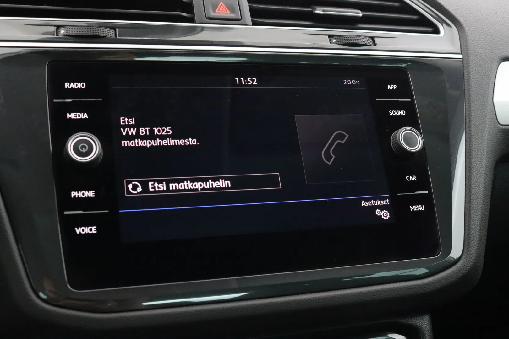 VOLKSWAGEN Tiguan BVO-341 carousel image