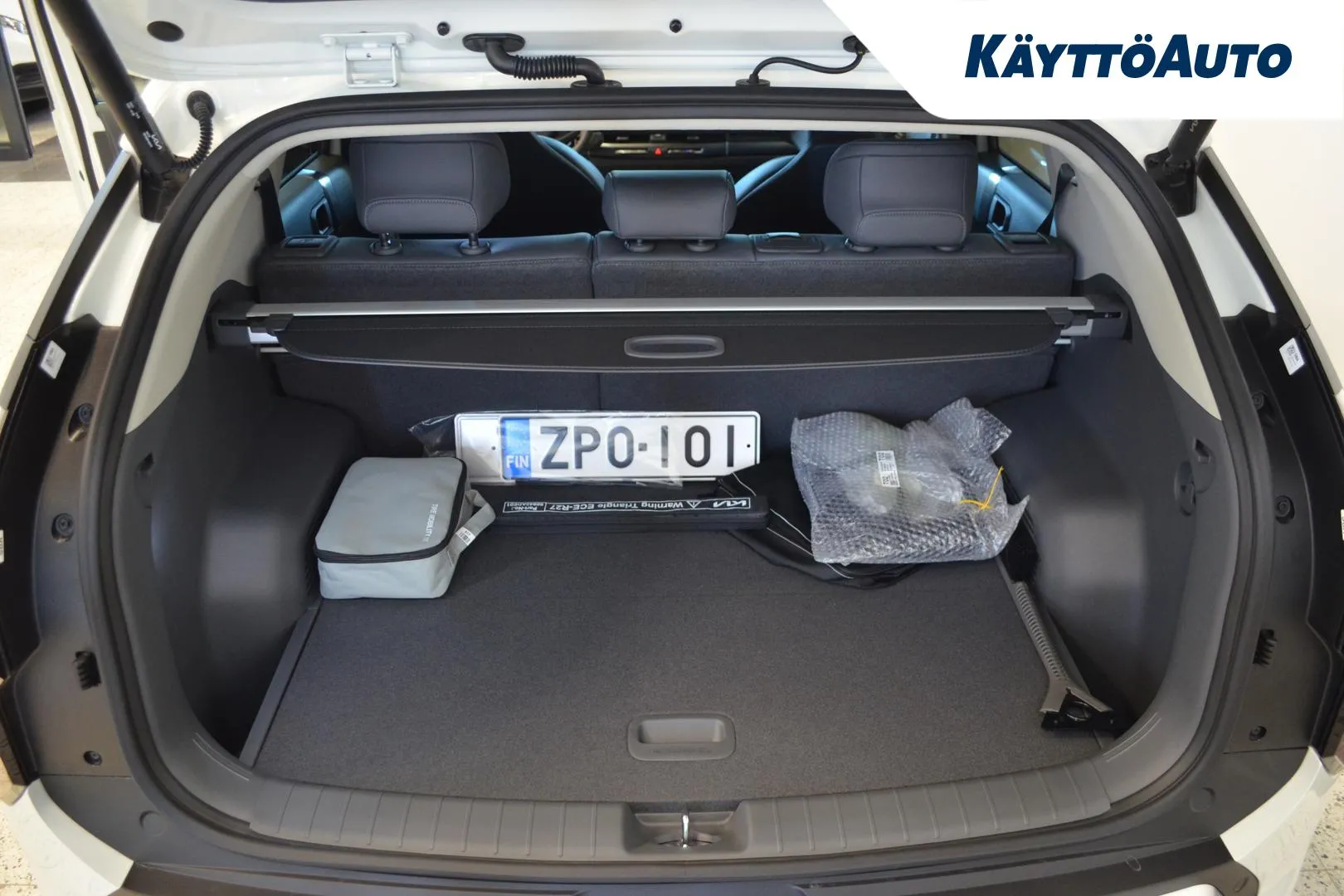 Kia EV3 ZPO-101 carousel image