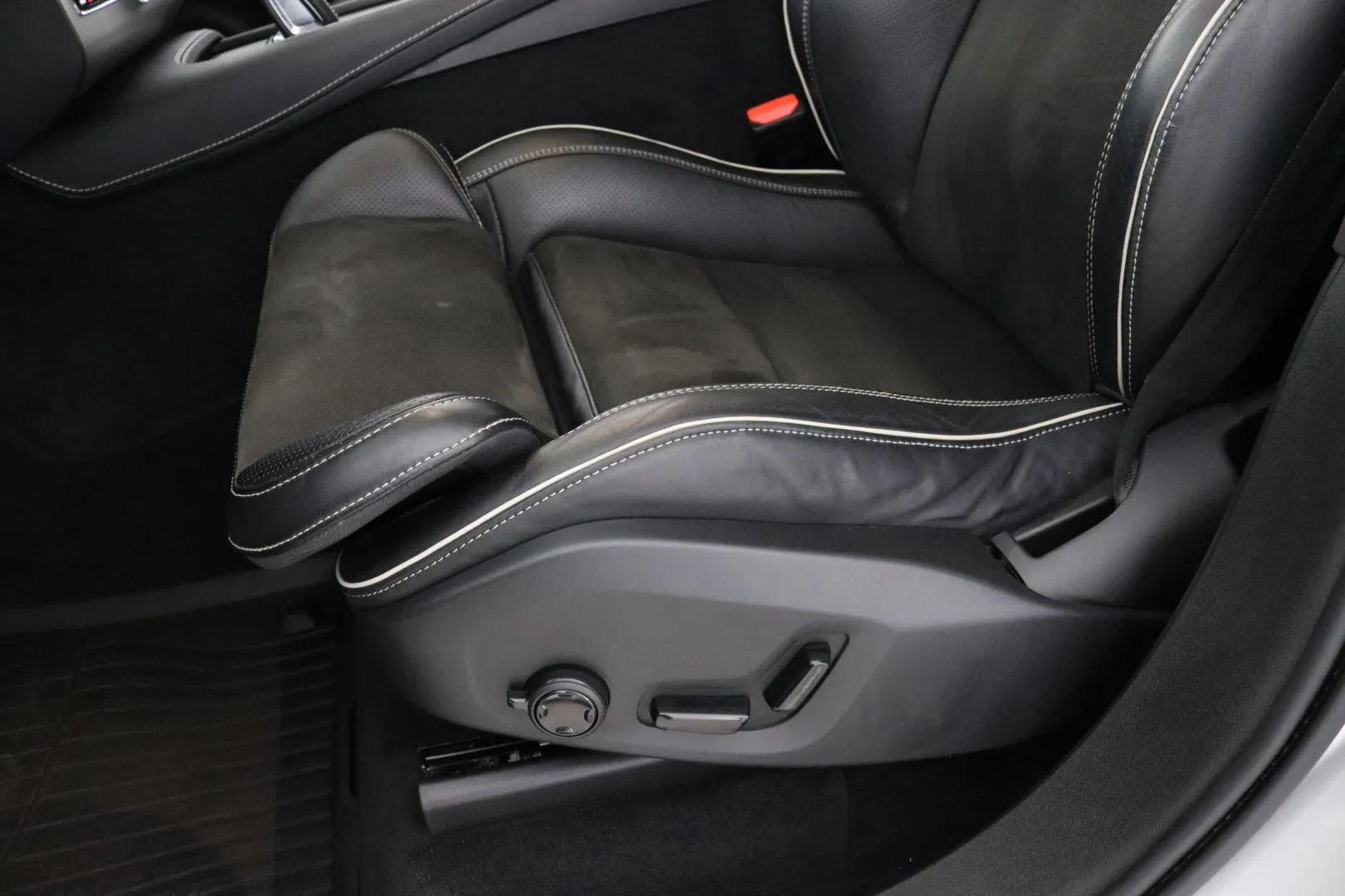 Volvo XC90 GOC-912 carousel image
