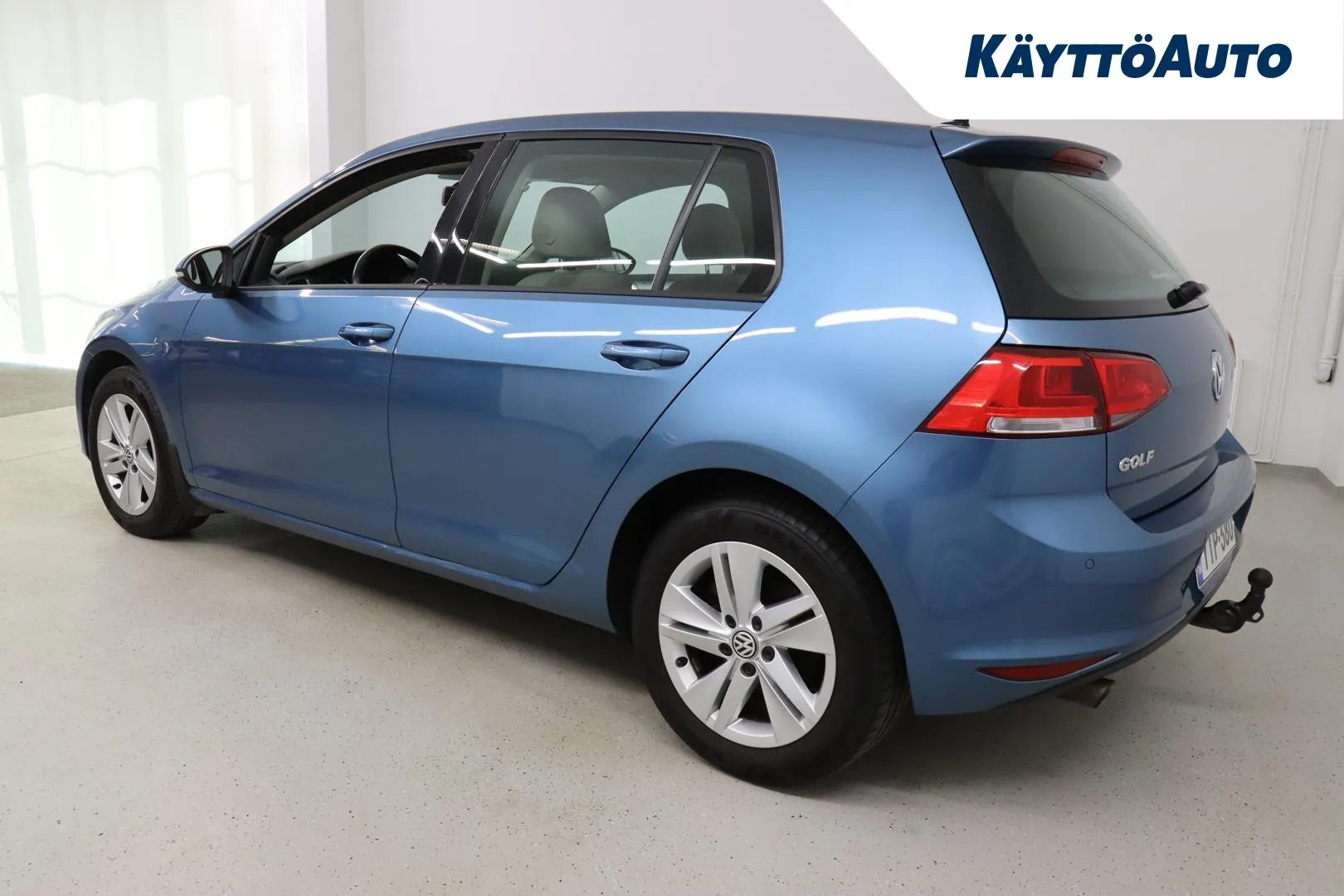 VOLKSWAGEN Golf YIP-380 carousel image