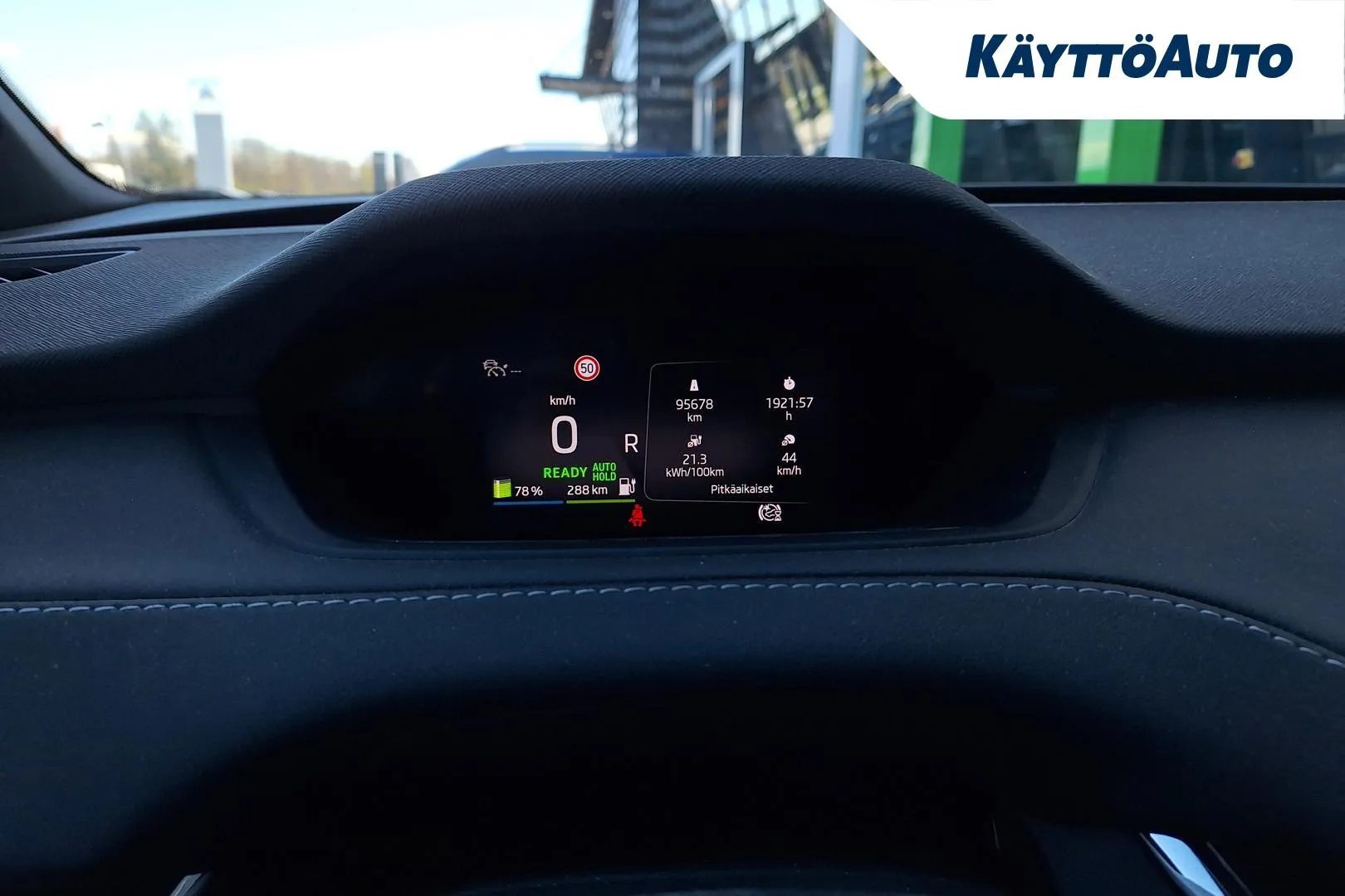 SKODA Enyaq GPA-906 carousel image
