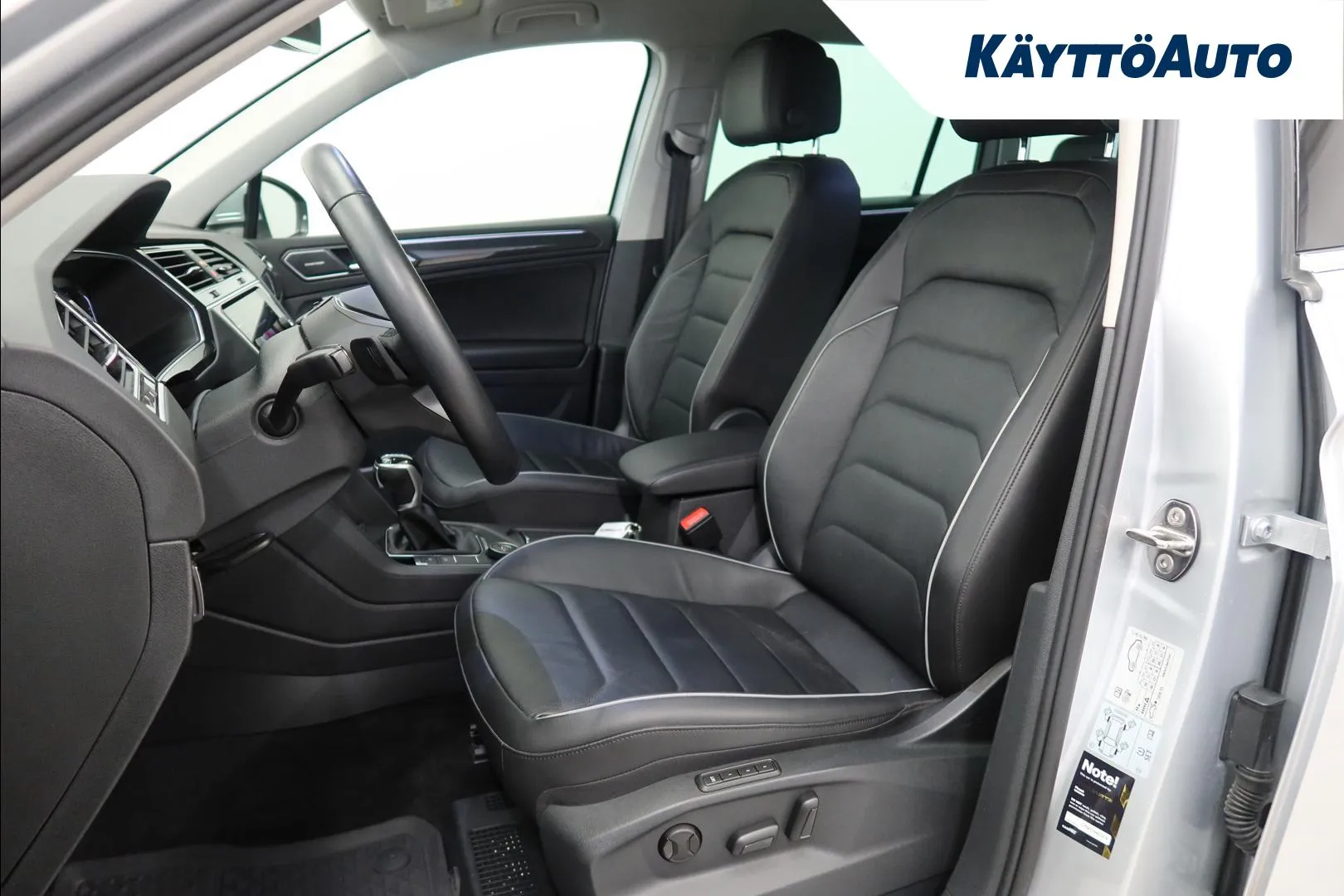 Volkswagen Tiguan CPC-356 carousel image