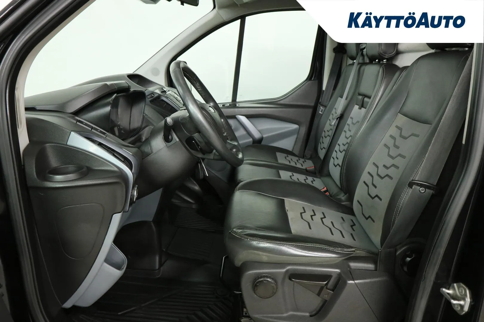 FORD Transit Custom GLJ-400 carousel image