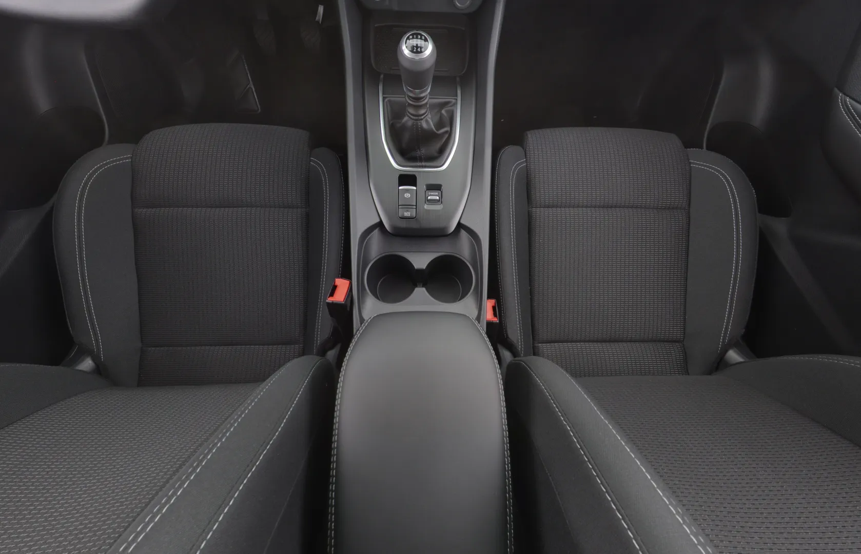 Nissan Qashqai SZJ-334 carousel image