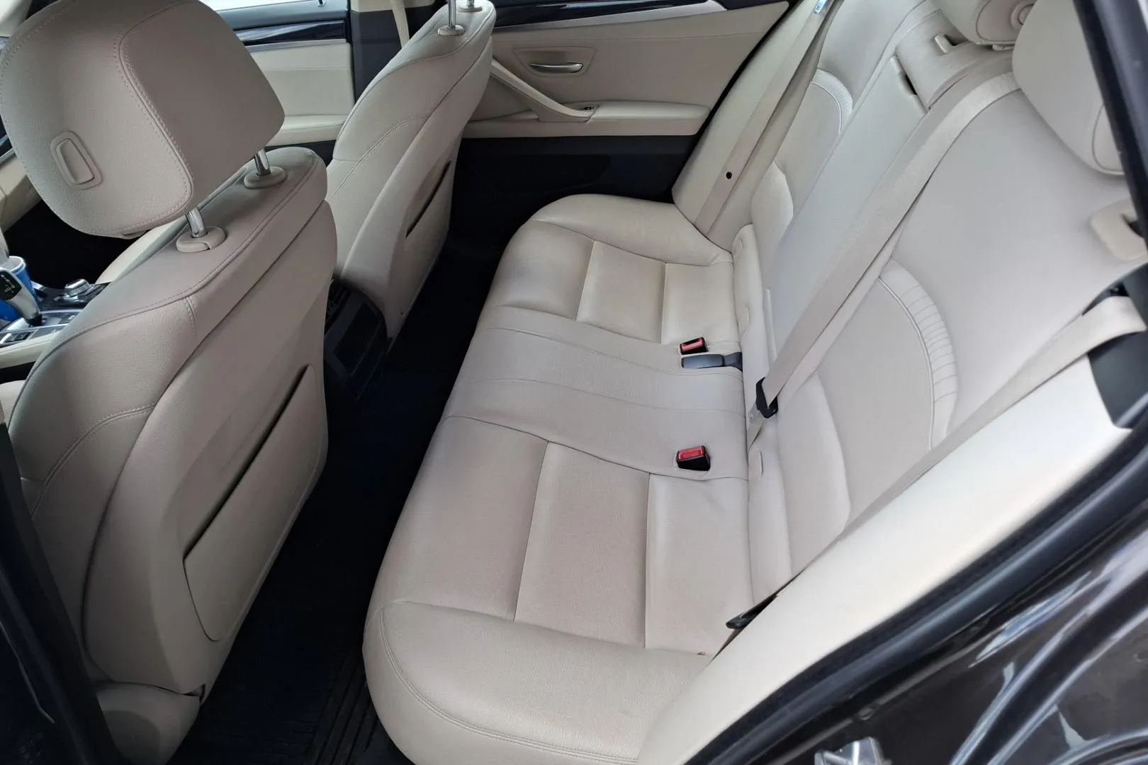 BMW 520 NLV-176 carousel image