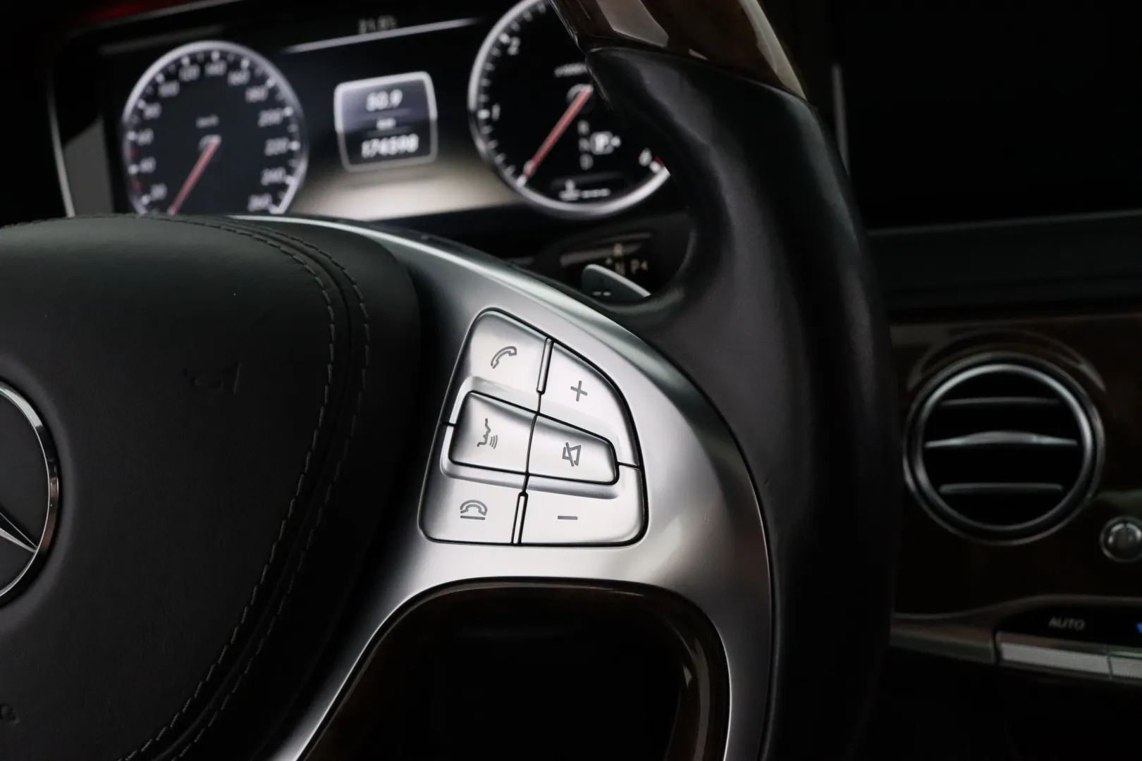 MERCEDES-BENZ S CNH-778 carousel image