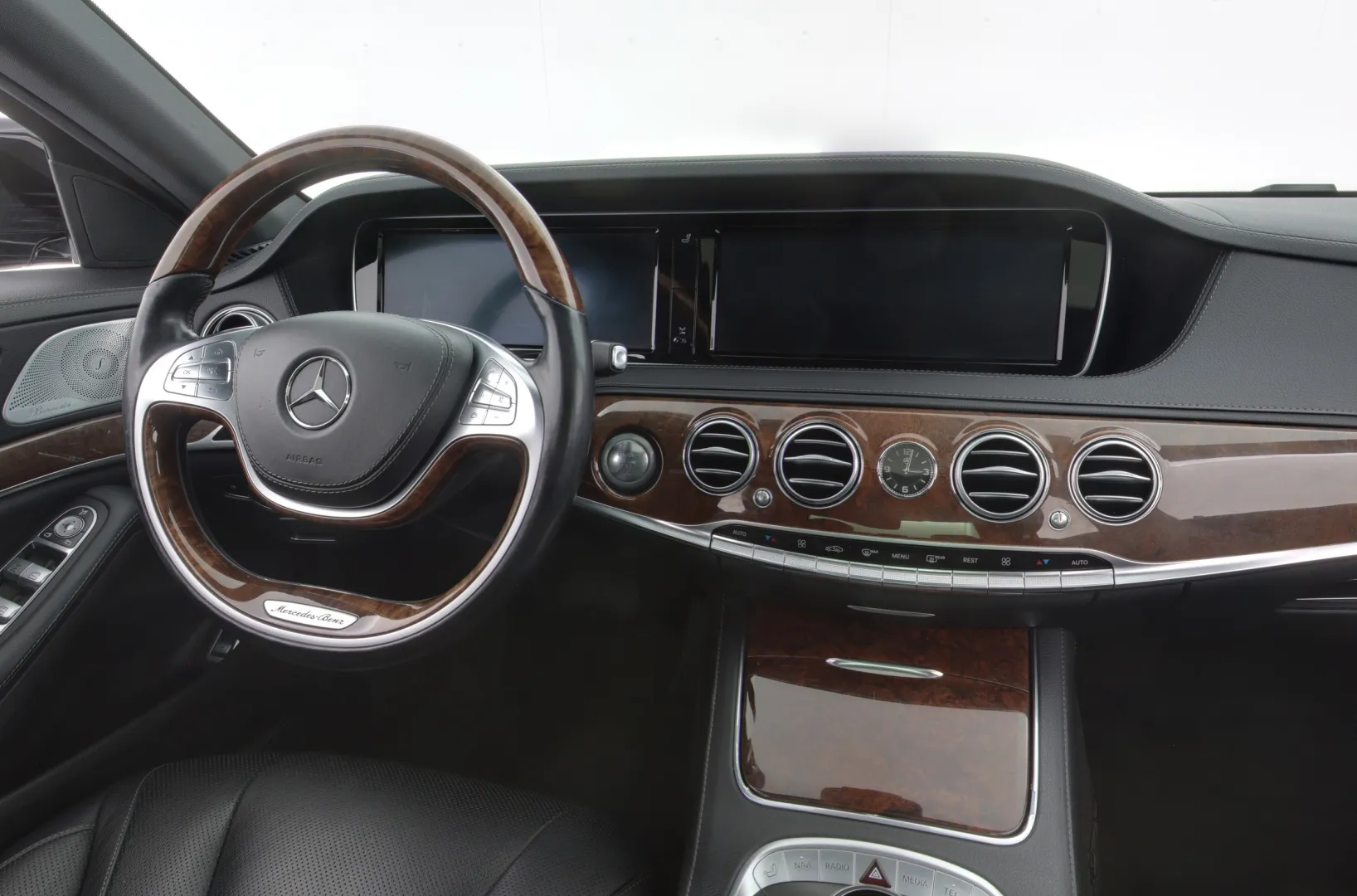MERCEDES-BENZ S CNH-778 carousel image