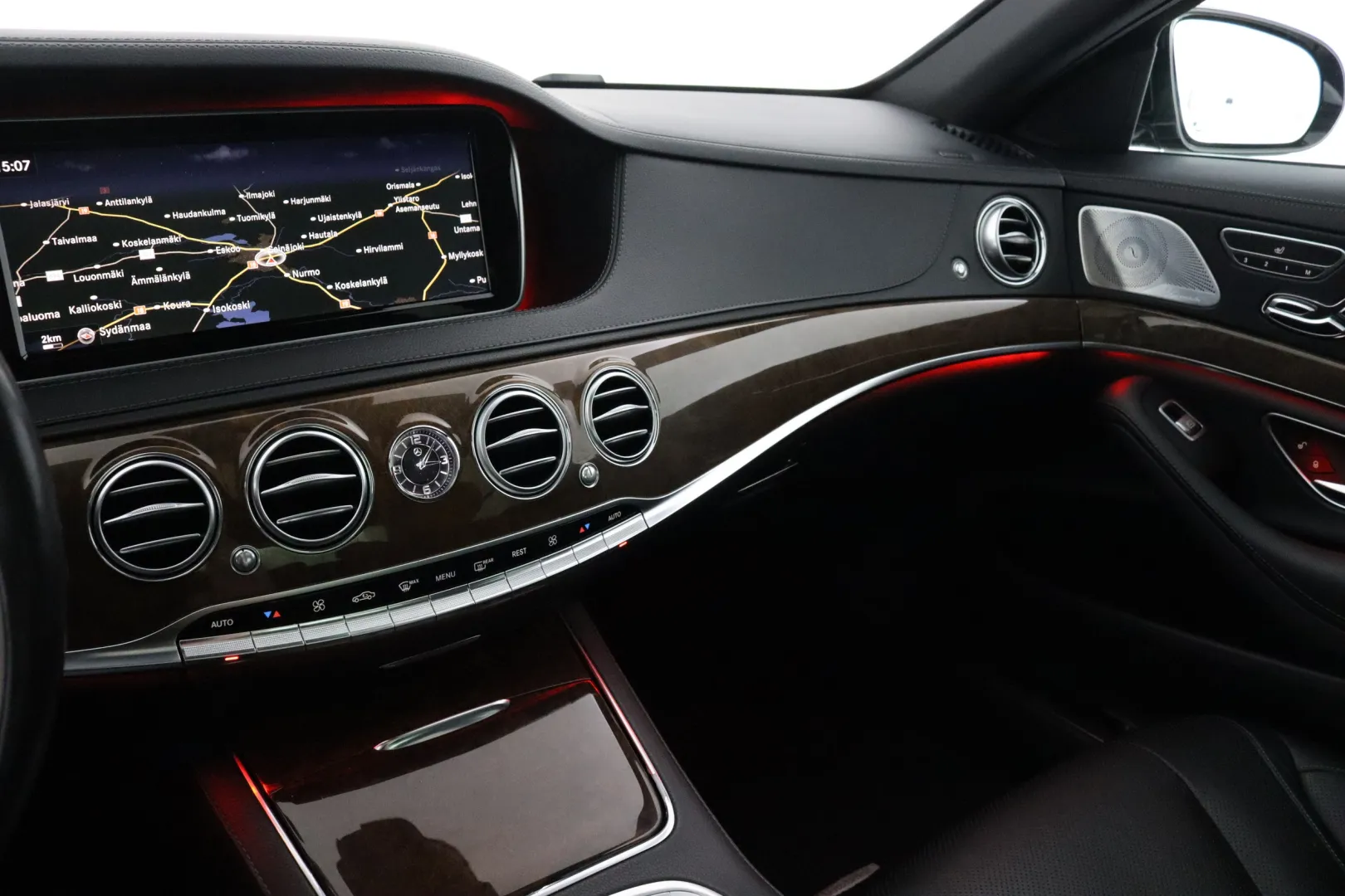 MERCEDES-BENZ S CNH-778 carousel image