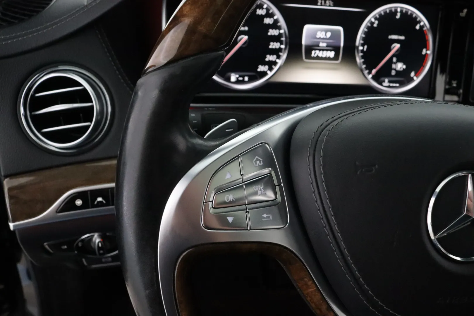 MERCEDES-BENZ S CNH-778 carousel image