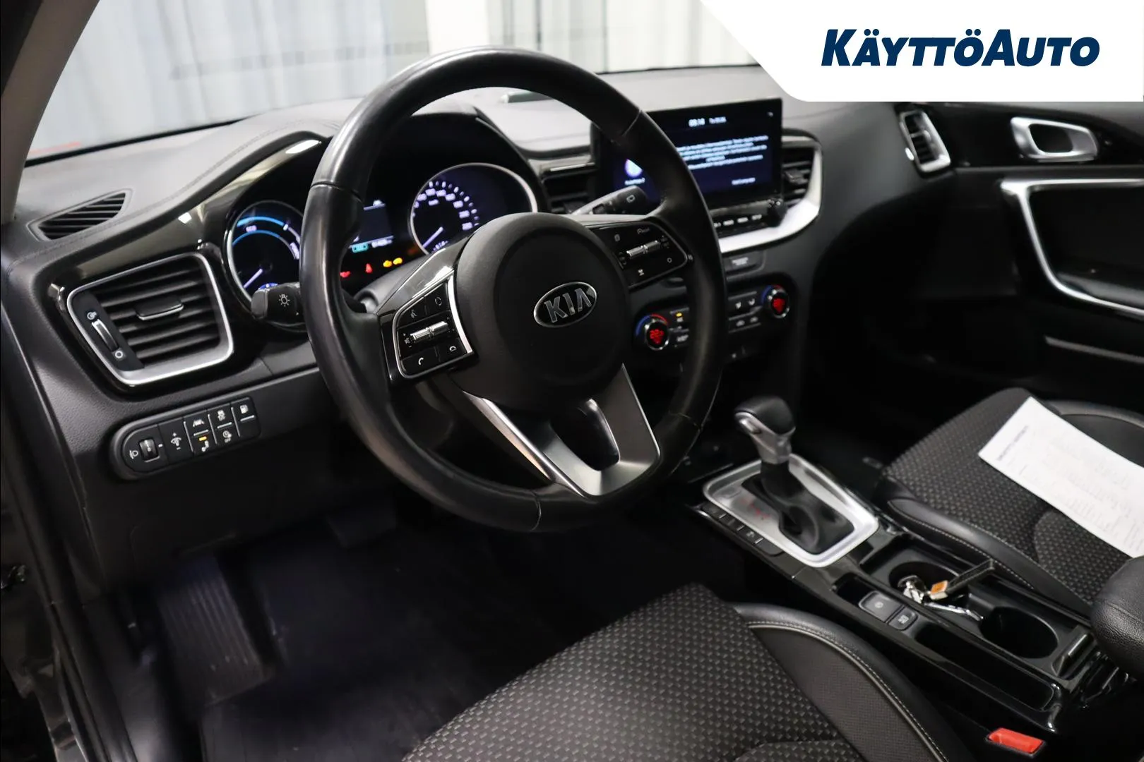 KIA Ceed ZON-185 carousel image