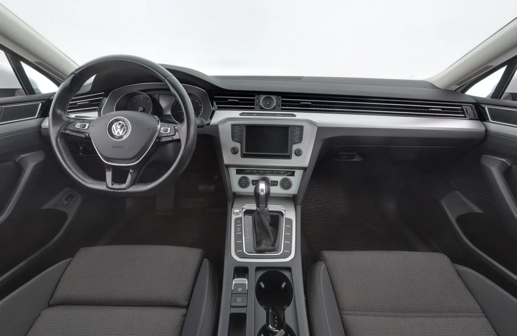 VOLKSWAGEN Passat FMP-939 carousel image