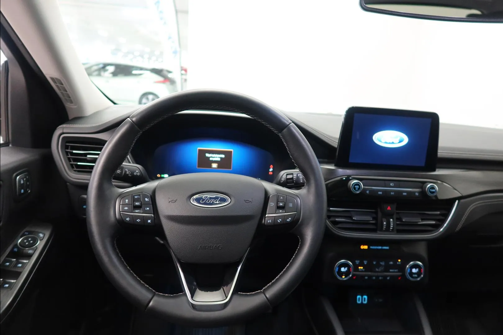 FORD Kuga LPX-997 carousel image