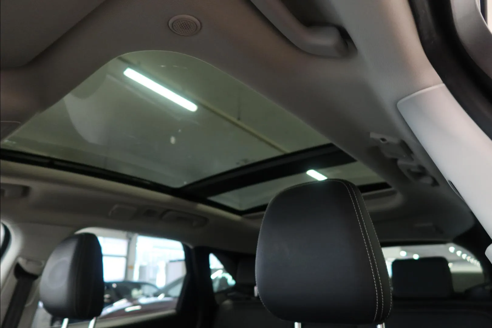 FORD Kuga LPX-997 carousel image
