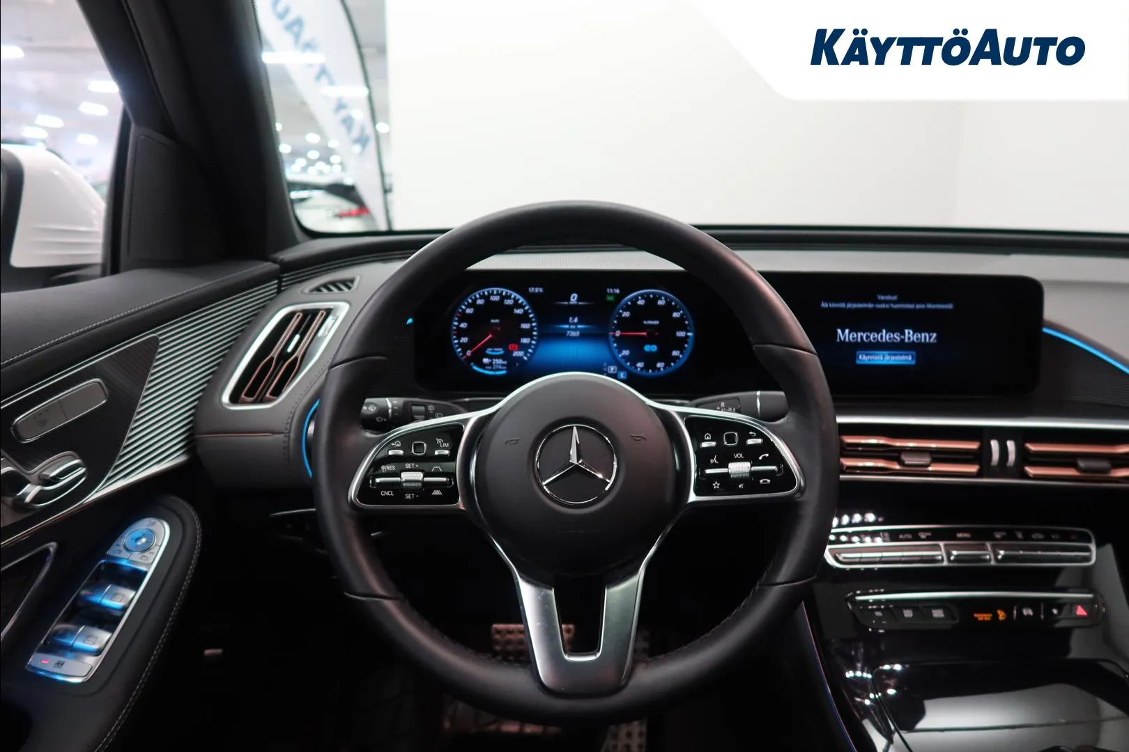 Mercedes-Benz EQC YLY-125 carousel image