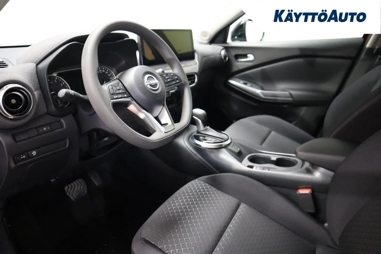 NISSAN Juke SZJ-150 carousel image