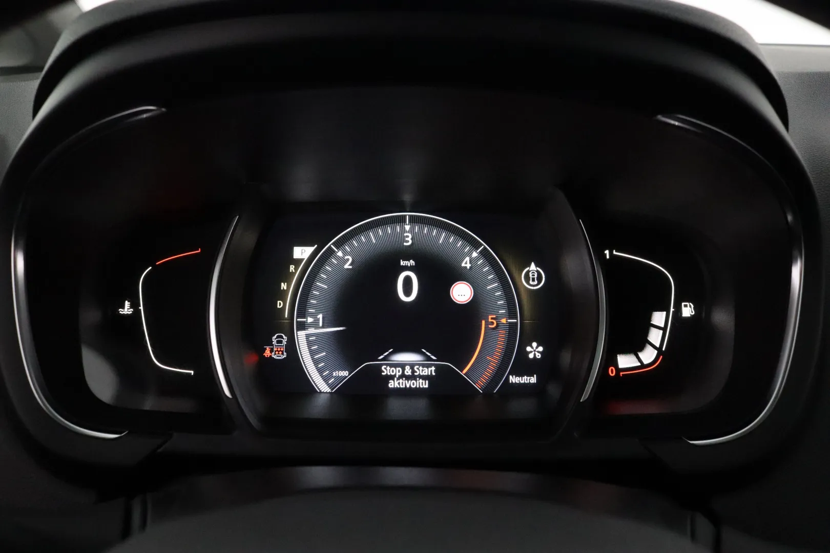 RENAULT Grand Scenic KSO-429 carousel image
