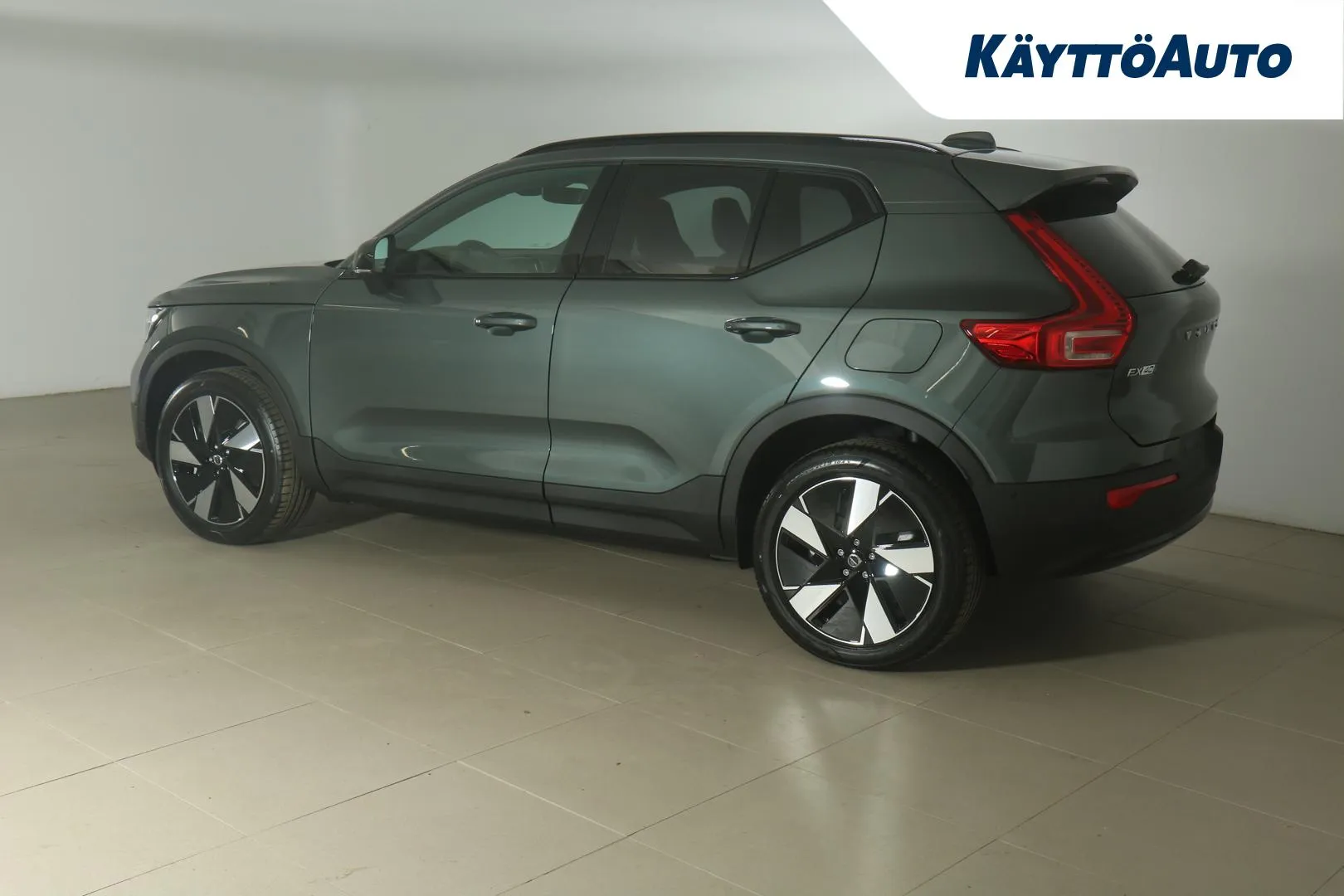 Volvo EX40 ZPP-180 carousel image